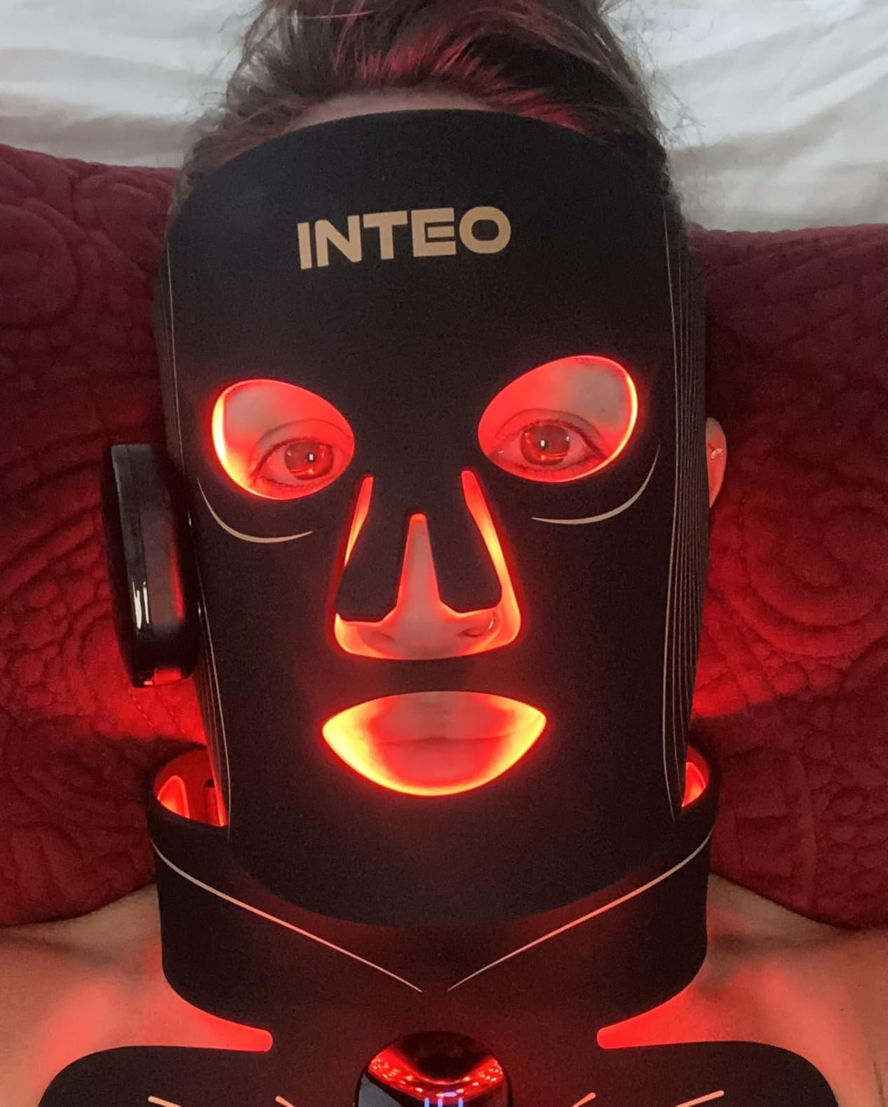 Red Light Therapy for Face and Neck, 4 Modes Cordless Face Mask Light Therapy with Neck Masks, 850nm Infrared & Red Light Mask, 2000mAh Rechargeable Light Therapy Skin Care At Home (680 Beads) customer photo 2