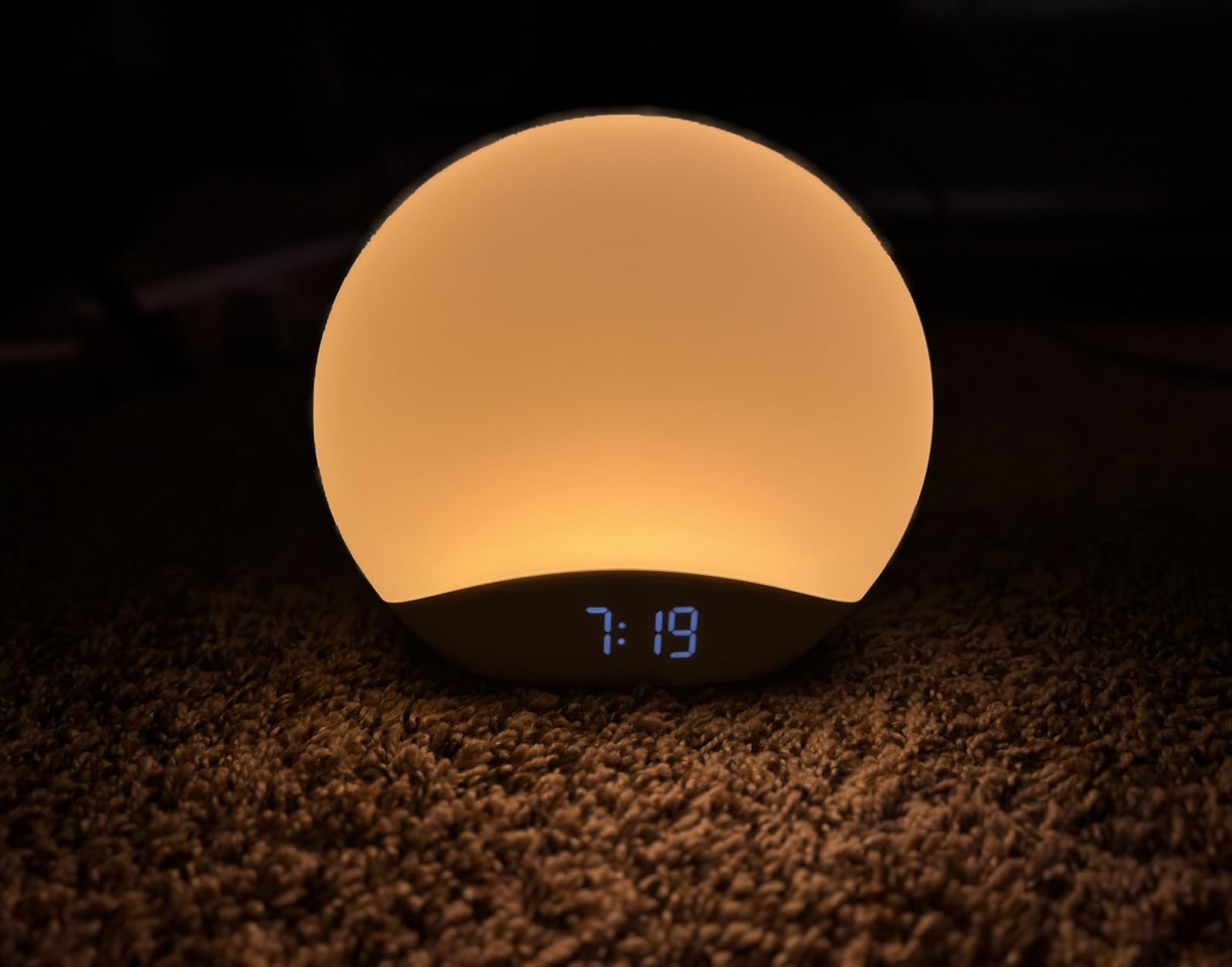 REACHER R7APP Smart Sunrise Alarm Clock with App Control, Custom Wake & Sleep Routines - Multi Sunrise Color, White Noise Sound Machine, Dimmable Display | Night Light, Screen-Free Sleep customer photo 1