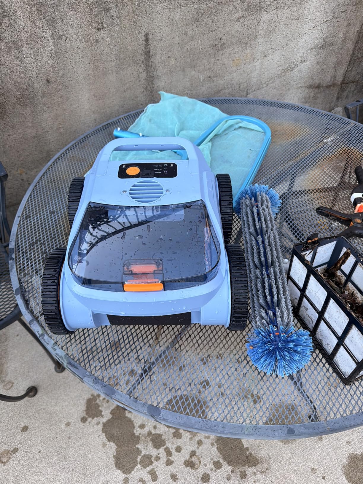 Cordless Robotic Pool Cleaner, 180 Mins Runtime Self-Parking Pool Vacuum for Above Ground Pools, Wall Climbing Automatic Pool Robot - NOT Suitable for Pools with Sharp Steps/Raised Drains customer photo 2