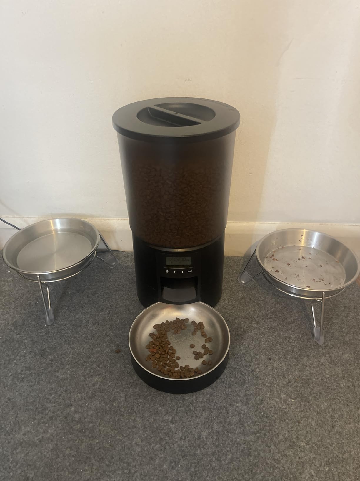 Automated Cat Feeder, Clear 4.2L Dry Food Dispenser with Single Bowl, Programmable Timed Pet Feeder for Up to 6 Daily Meals, 10-Second Voice Message & Dual Power Backup (Black, 4.2L Press Version) customer photo 2