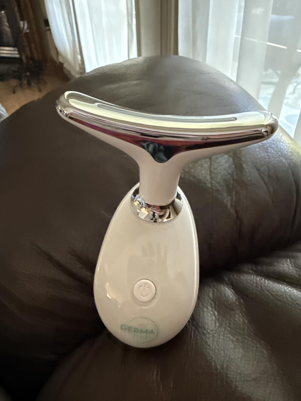 MyDerma Dream MyoGlow LED Arm, Neck, and Face Total Body Sculpting Device from MyDermaDream paired with Niacinamide Serum and NoTox Serum for Flabby Arms, Flabby legs & Turkey Neck customer photo 2