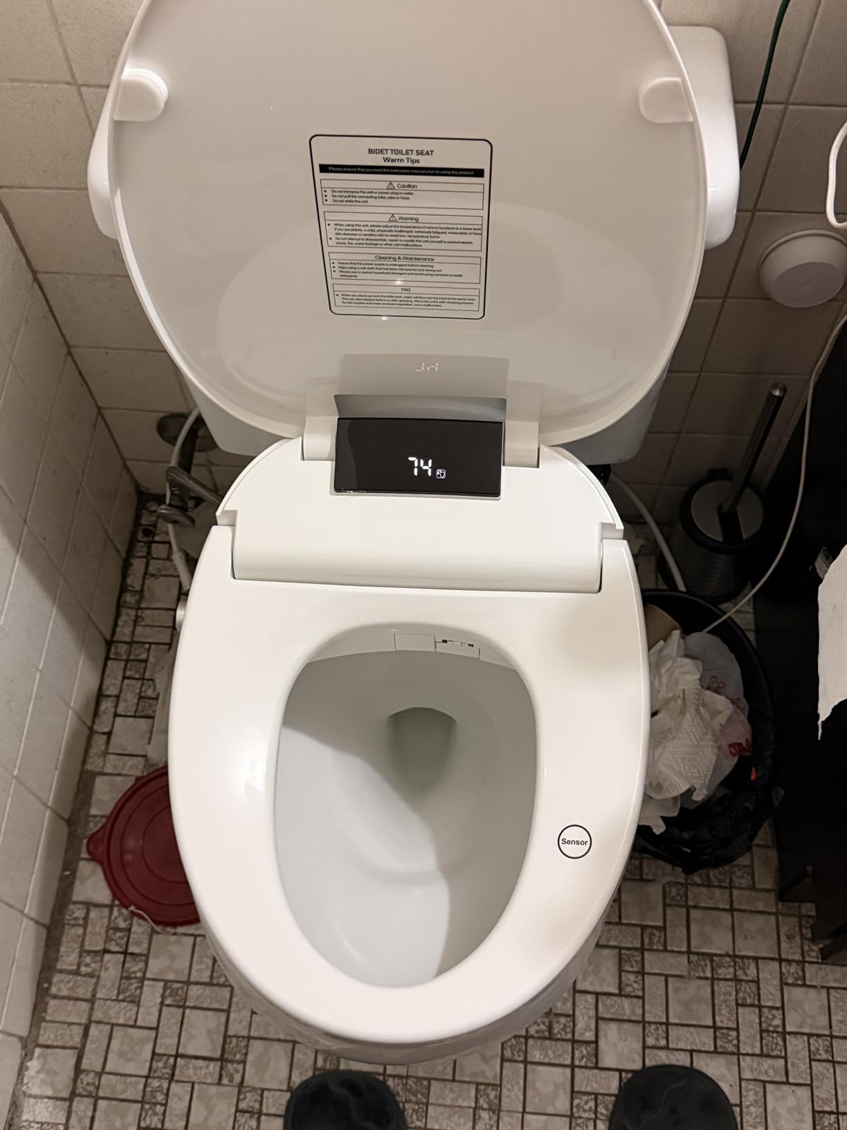 WLJBIDET Electric Heated Bidet Toilet Seat with Remote Control, Adjustable Warm Water & Pressure, Air Drying, Self-Cleaning Nozzle, Oscillating Cleaning, Display Screen, Slow Closed Lid - Elongated customer photo 1