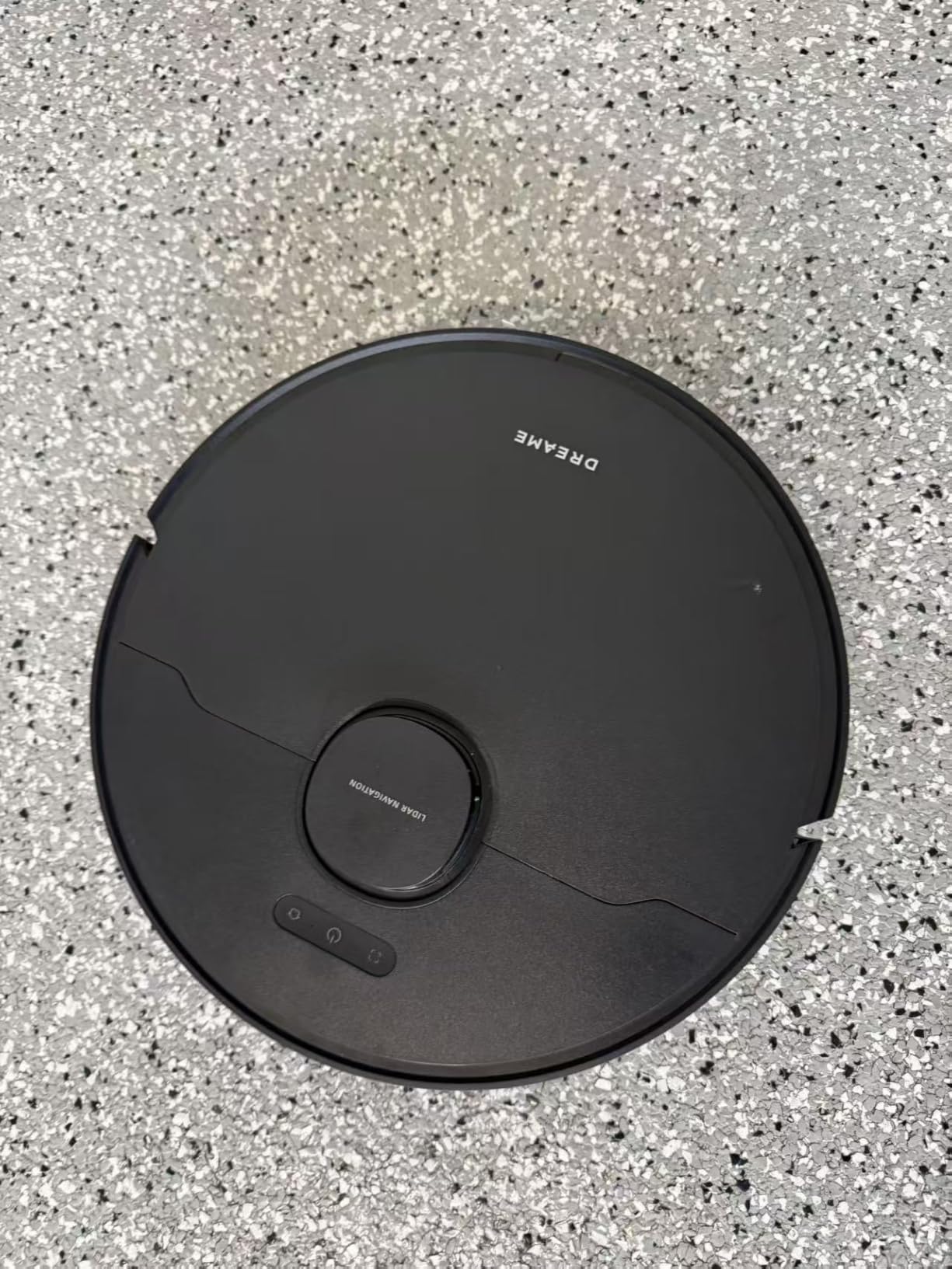 DREAME L40 Ultra Gen 2 Robot Vacuum and Mop with 25,000Pa Suction, Extendable Side Brush and Mop, All-in-One Self-Emptying & Cleaning Dock, Voice & App Control, White customer photo 1