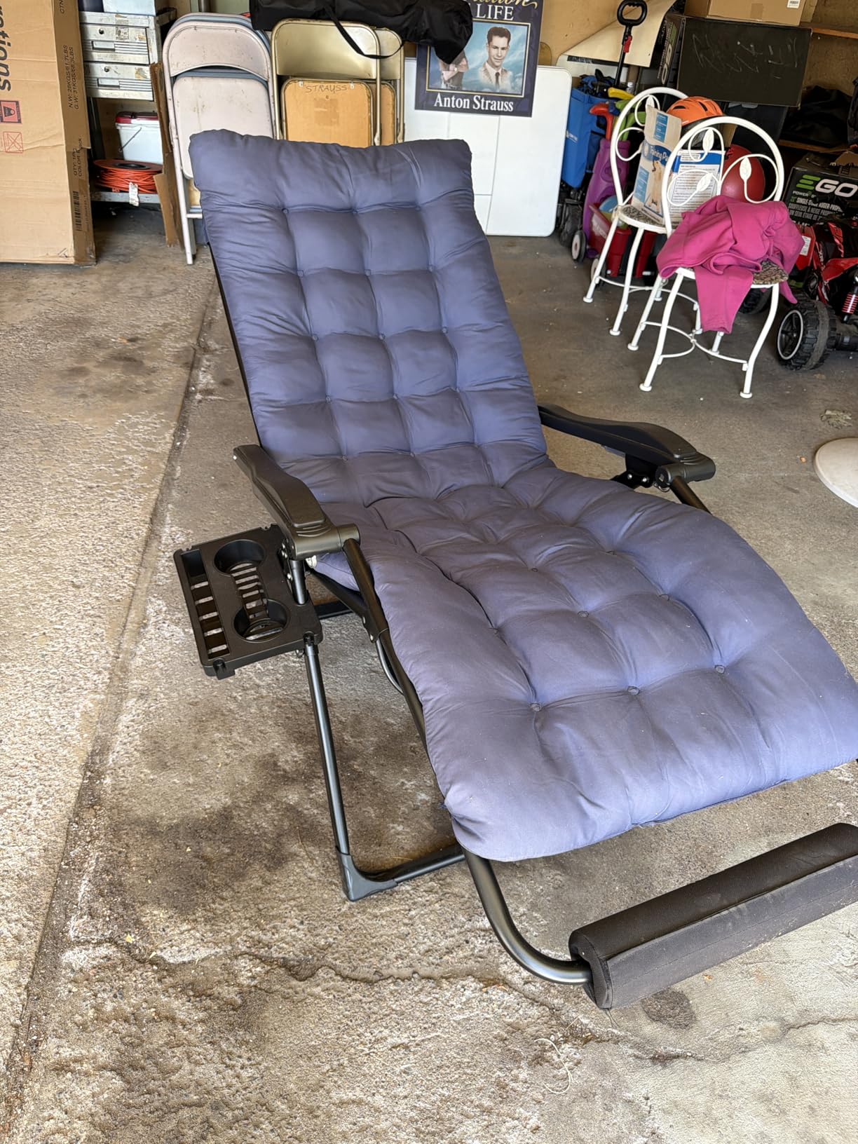 Amopatio Zero Oversized Padded Gravity Chairs with Cup Holder, 29