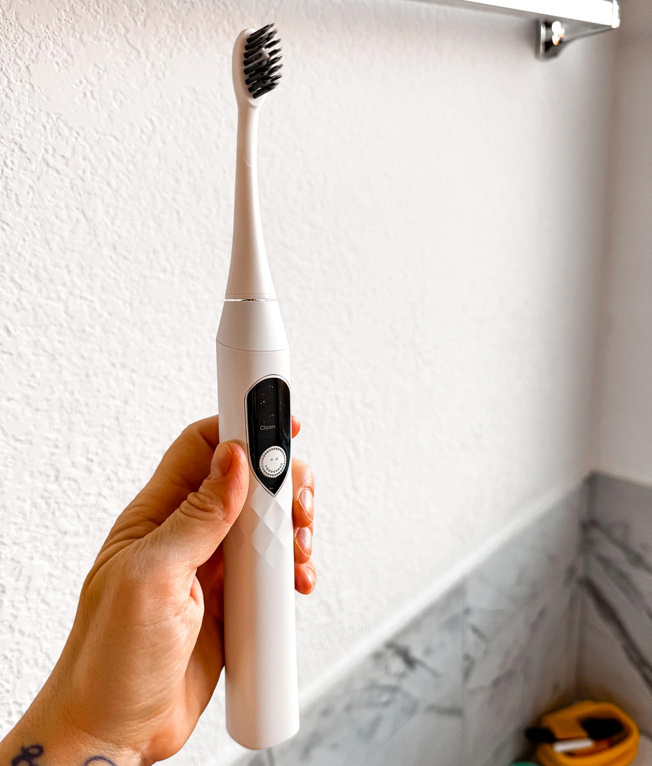 Burst Pro 2.0 Sonic Toothbrush for Adults (White) | Electric Toothbrush with Smart Pressure Sensor | Soft Bristles | 5 Modes/Refined Scoring System | USB-C Charging | Magnetic Wall Mount customer photo 2