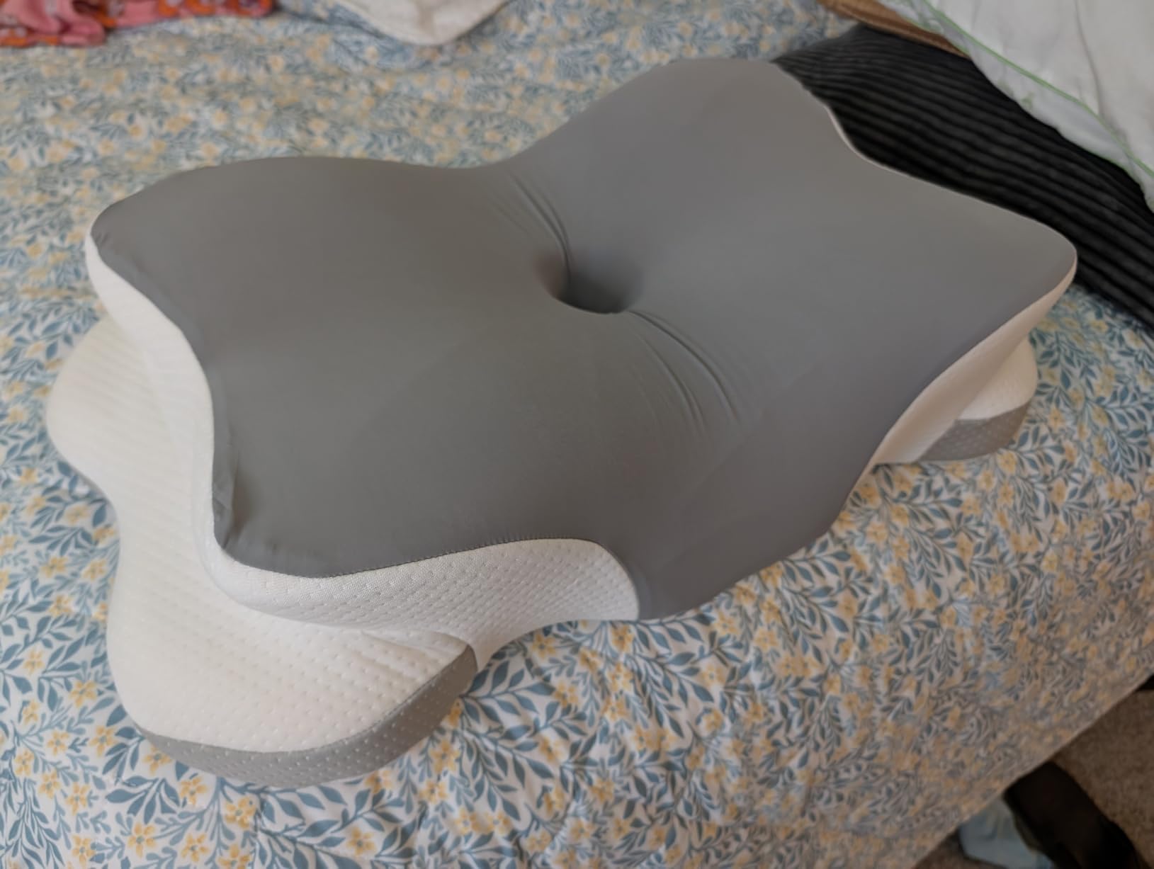 Ultra Pain Relief Cervical Neck Pillow for Sleeping, 5X Support Ergonomic Contour Pillow for Deep Sleep, Cooling Memory Foam Pillows for Adults, Orthopedic Bed Pillow for Side Back, Stomach Sleepers customer photo 1
