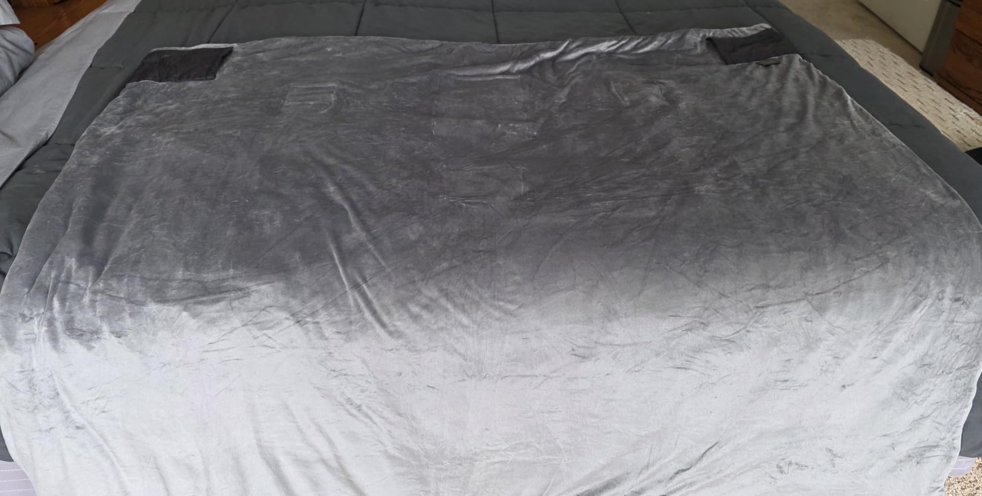 CYCYHEAT 20000mAh Large Heated Blanket Battery Powered, 7.4V Battery Portable Cordless Throw Electric Rechargeable Heating Blankets (Black+20000mAh Battery, 63x55in Adult Size) customer photo 2