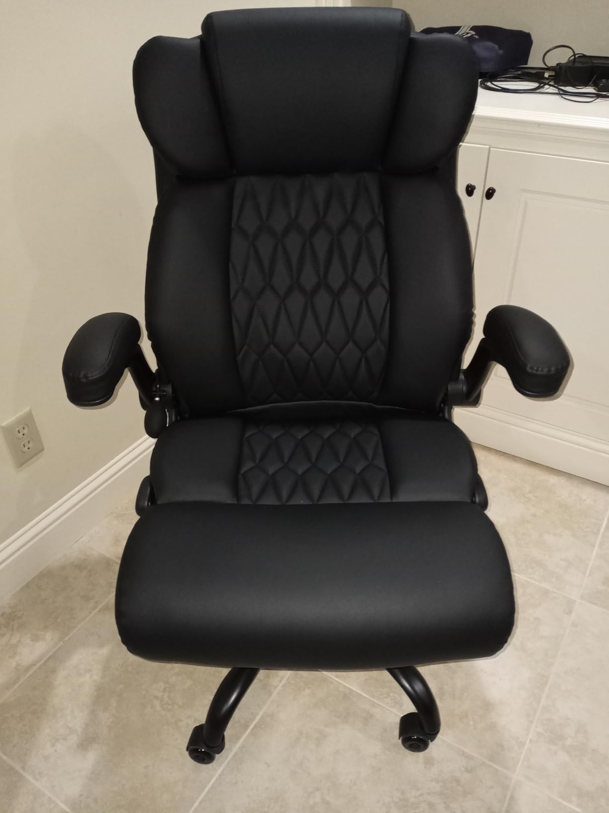 500lbs Big and Tall Office Chair Adjustable Lumbar Support for Back Pain, Extra Wide Seat Executive Office Chair Thick Armrest Pad, Heavy Duty Base&Upgraded Wheels, Ergonomic Comfy Computer Desk Chair customer photo 2