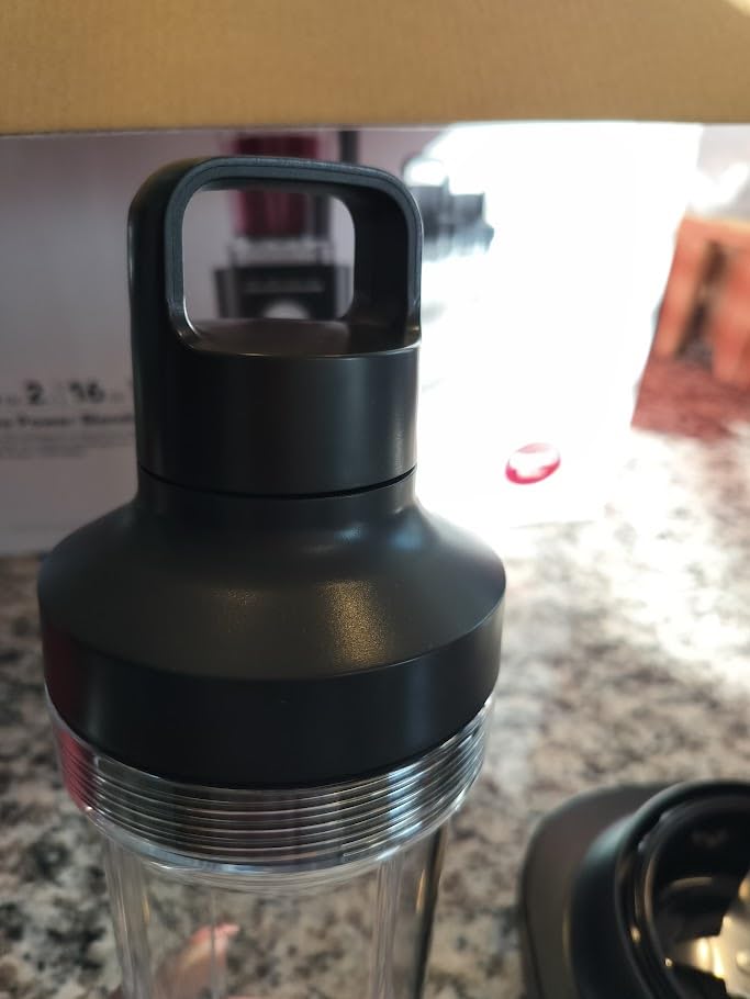 KitchenAid Pure Power Blender with 2 Personal Blending Jars, 1700 Watt Peak Power, KSB2078, Porcelain White customer photo 1