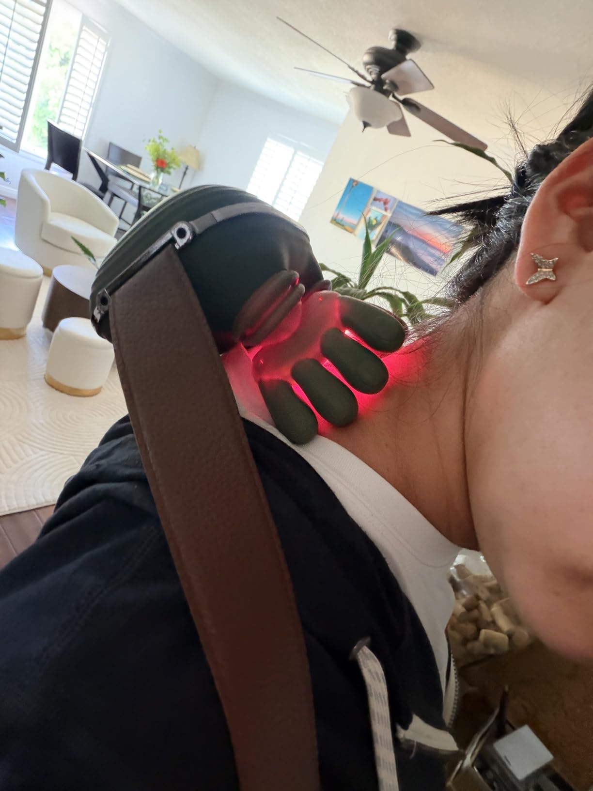 Human-Like Neck Massager with Heat for Pain Relief Deep Tissue, Cordless 4D Kneading Neck and Shoulder Massager Back Massager with Bionic Fingers Massage and Screen customer photo 2