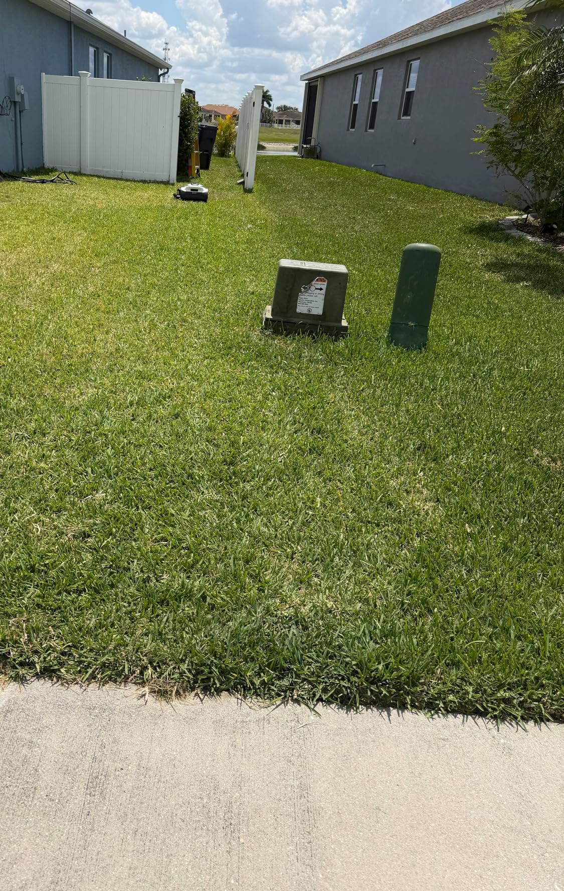 ECOVACS Goat A2000 LiDAR PRO Robotic Lawn Mower for Up to 1/2 Acre, Wire-Free with Dual-LiDAR Auto Mapping, Built-in TruEdge Edge Trimmer, AIVI 3D Obstacle Avoidance, Smart App Control customer photo 1