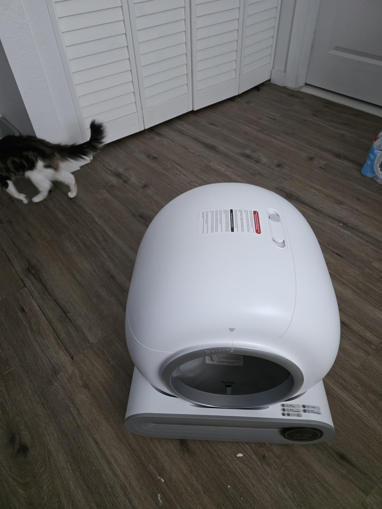 Automatic Litter Box, (2026) Multi-Function Upgrade Robot Self Cleaning Litter Box for Multiple Cats, 65L+9L Extra Large, APP Control, Deodorization, 3 Rolls Litter Bag Liners, 1 Odor Eliminator customer photo 2