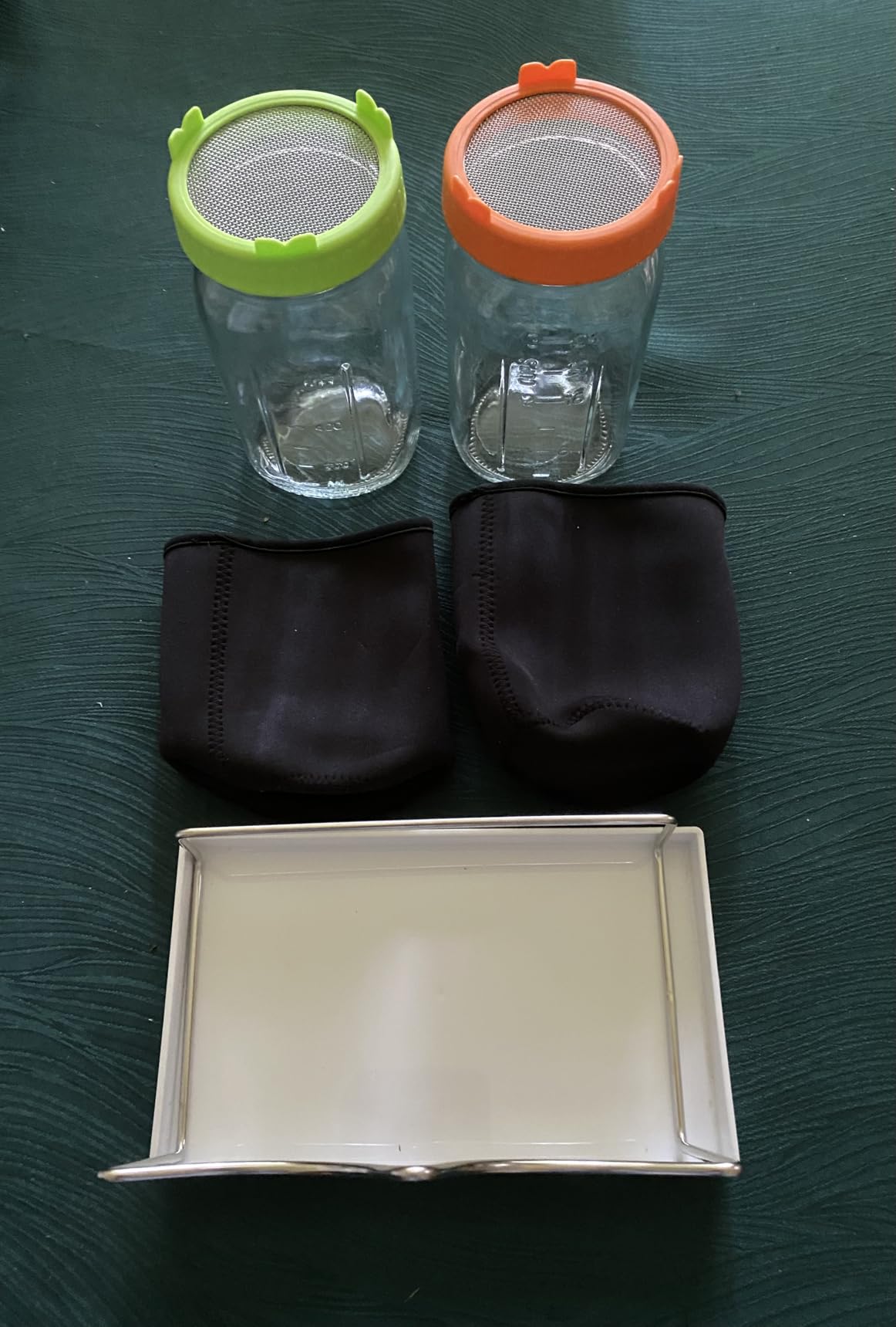 Seed Sprouting Jar Kit with Mung Beans 2.9oz, 2 Large Wide Mouth Mason Jars with Sprouting Lids, Blackout Sleeves, Drain Tray, Sprouts Growing Kit for Growing Bean, Alfalfa, Radish Sprout Seeds customer photo 2