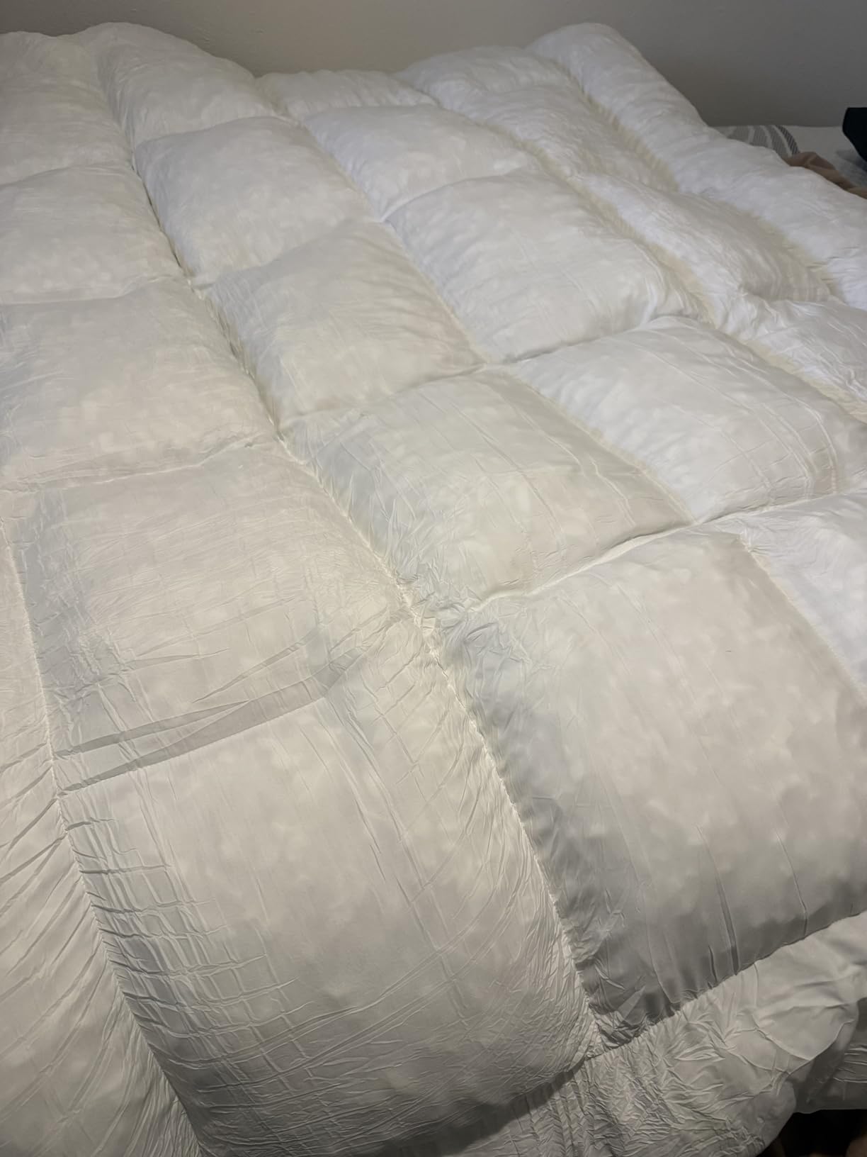 DOWNCOOL 3 Inch Queen Mattress Topper - Cooling Memory Foam Mattress Topper for Back Pain Relief, Breathable Bamboo Viscose Air Layer, 1600 GSM Fill, Deep Pocket Fits 8-21 Inch customer photo 1