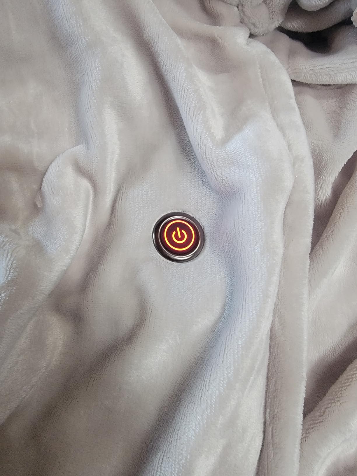 MIMYTH Cordless Heated Blanket with Hood, Rechargeable Wearable Heated Blanket Battery Powered with Strong Battery, 9 Heating Zones, 3 Levels, Portable Heated Throw Blanket, Camping(Wool Gray) customer photo 2