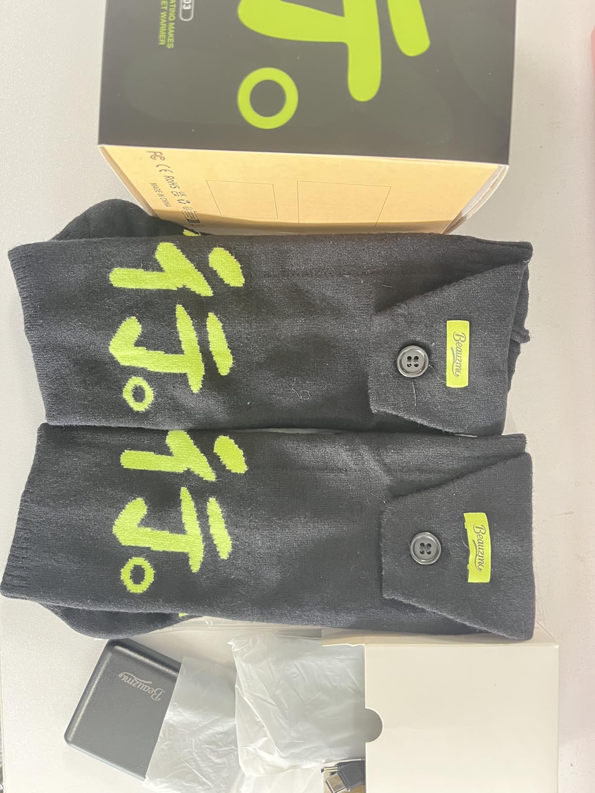 Heated Socks for Men Women, APP Control Electric Heated Socks Rechargeable Washable, Battery Heated Socks Foot Warmer Socks for Hiking Biking Camping Skiing Hunting Outdoor Work, Heating Thermal customer photo 1