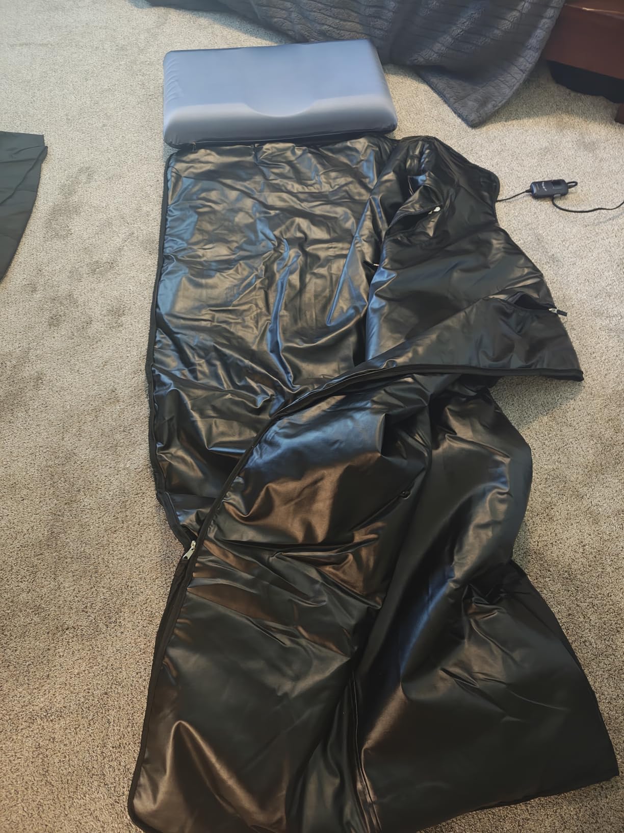 Infrared Sauna Blanket for Home, Gentle Deep Heat for Relaxation & Recovery, Portable Wellness Wrap for Full Body, Self Care Gifts for Women, Machine Washable PU Leather, 85-158°F & Timer, 6 x 2.6 FT customer photo 1