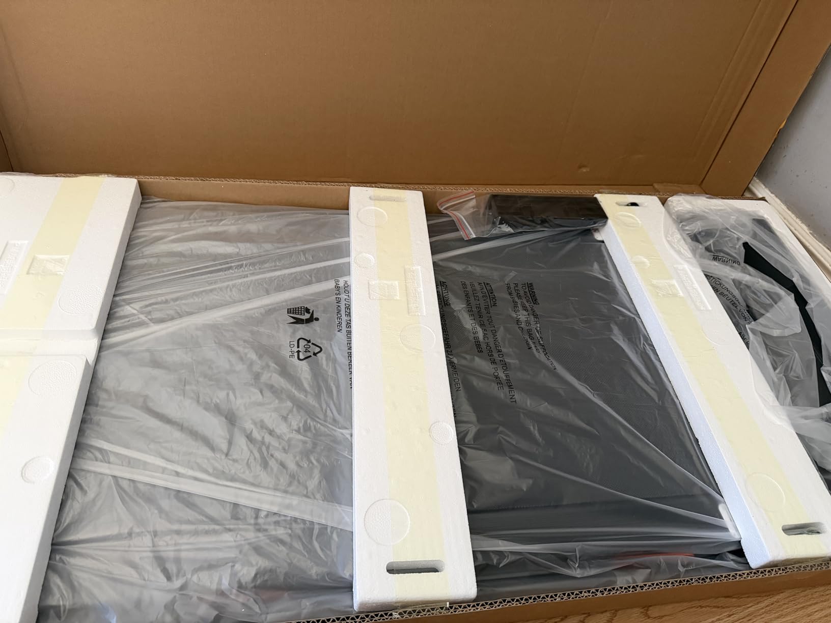 16% Treadmills for Home with Handle, 3 in 1 Portable Treadmill with Incline, Foldable Treadmill with Three Screen, 12 Preset Programs, 400Lbs customer photo 2