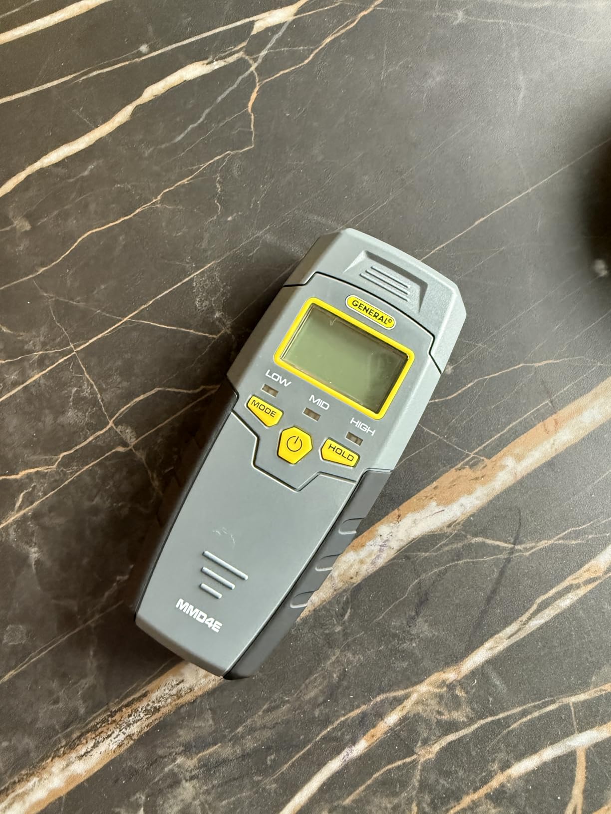 General Tools MMD4E Moisture Meter for Wood, Walls & Water Leak Detection customer photo 1