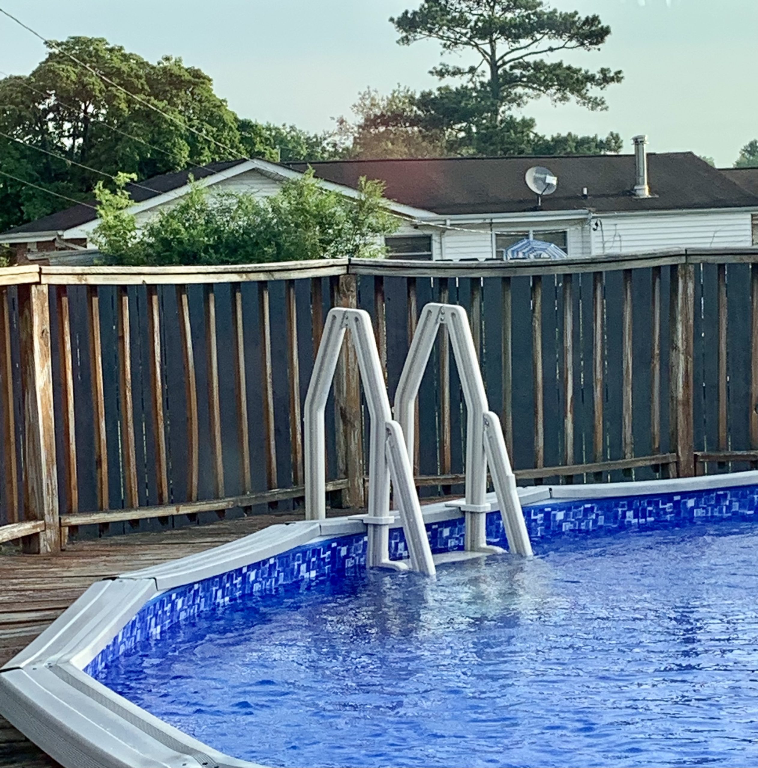 Vinyl Works Deluxe Adjustable 24 Inch Wide In-Pool Step Ladder Entry System for Above Ground Swimming Pools with Non-Slip Steps, Taupe customer photo 2