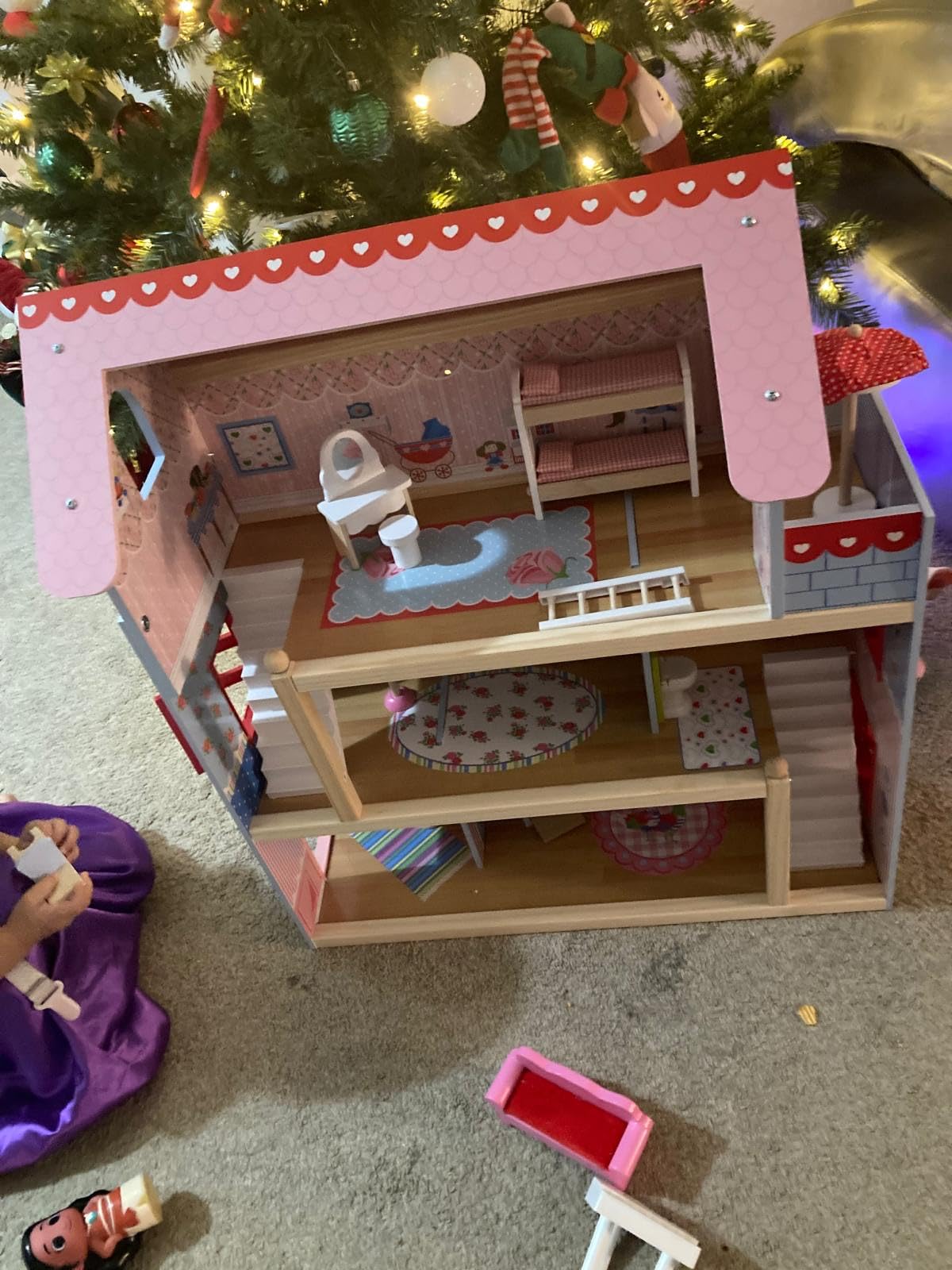KidKraft Chelsea Doll Cottage Wooden Dollhouse with 16 Accessories, Working Shutters, for 5-Inch Dolls customer photo 2