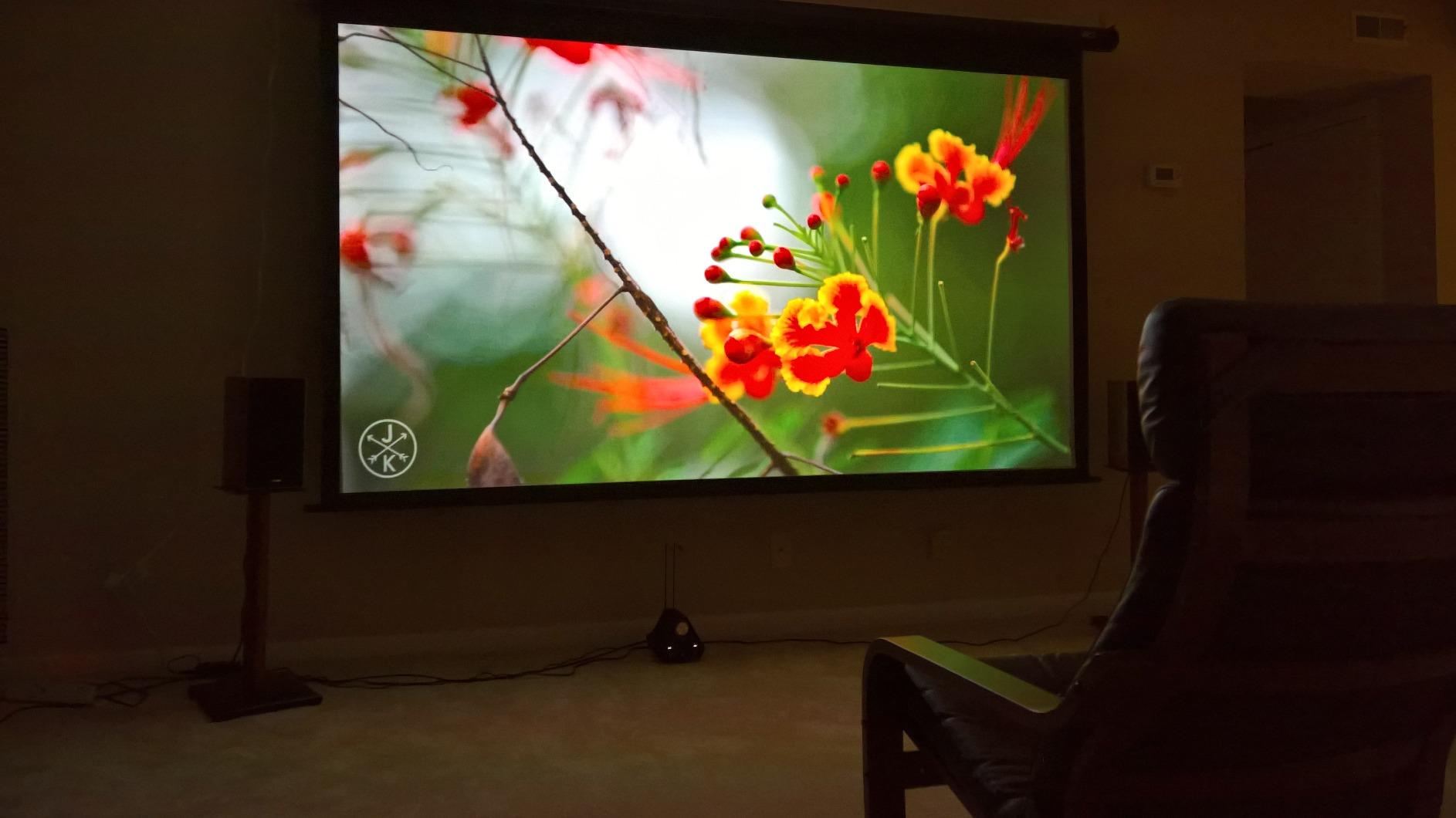 Elite Screens Spectrum Swift-RC1 150