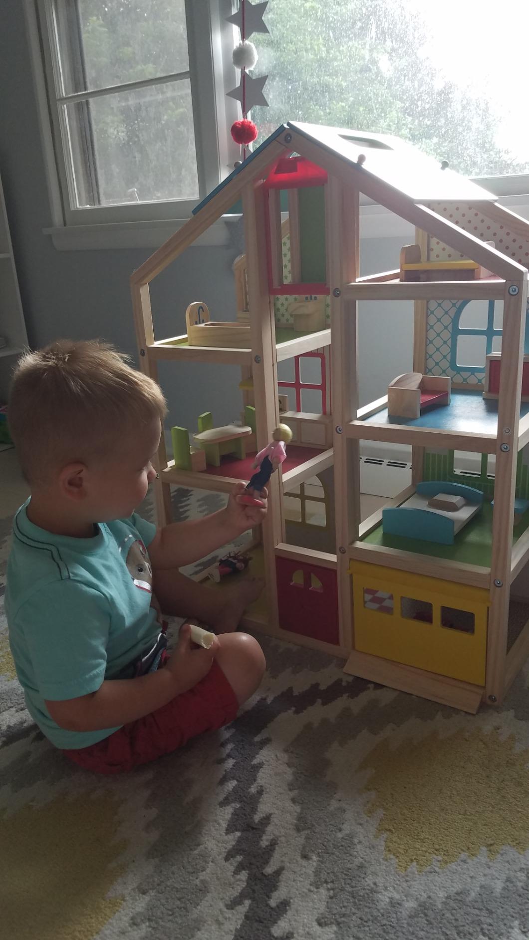Melissa & Doug Wooden Hi-Rise Dollhouse with 15 Furniture Pieces, Garage, Working Elevator Preschool Dollhouse for Kids Ages 3+ customer photo 1
