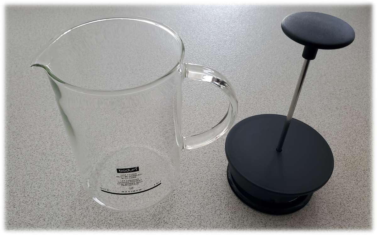 Bodum, Latteo Manual Milk Frother, 8 Ounce, Black customer photo 1