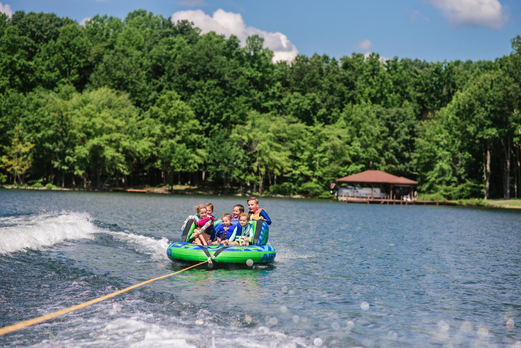Airhead Switch Back Towable Tube for Boating, 1-4 Rider Inflatable Boat Tube for Water Tubing, Dual Seating Positions with Backrest & Side Panels, Full Nylon Cover, Kwik-Connect, Speed Safety Valve customer photo 2