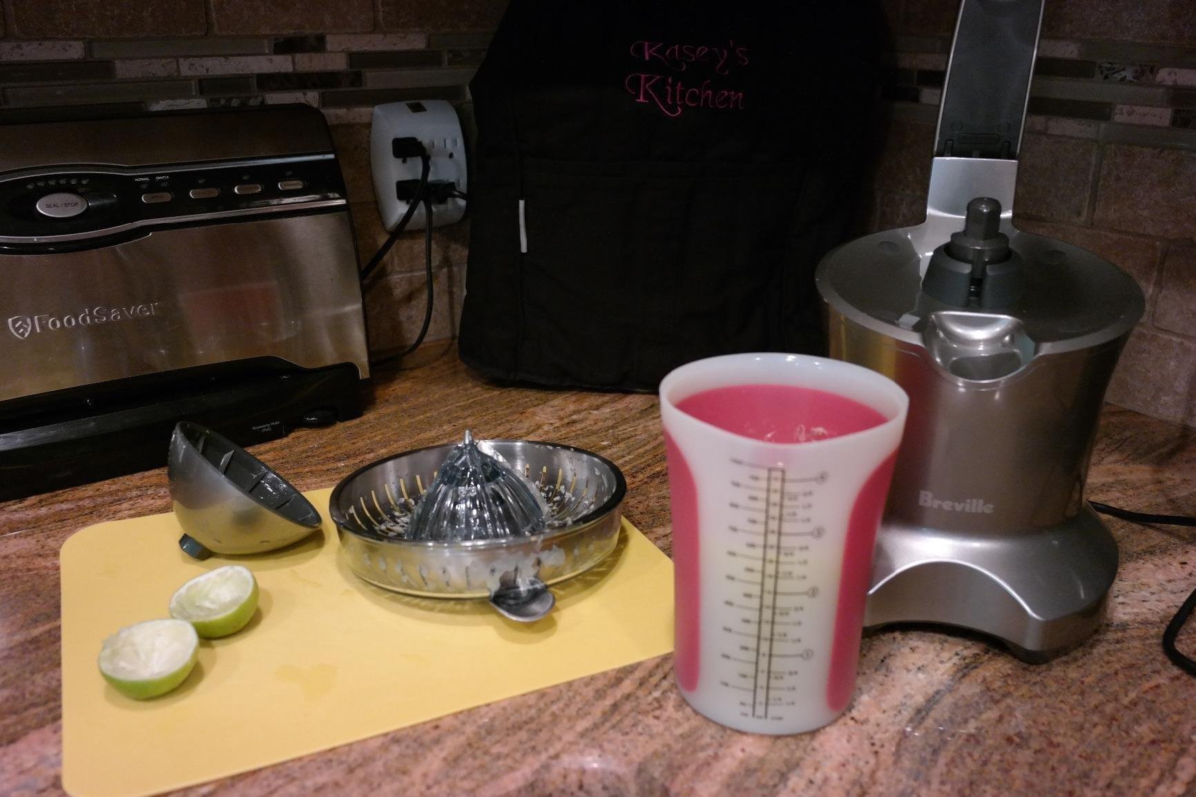 Breville BCP600SIL, Citrus Press Motorized Juicer Machine, Silver customer photo 2
