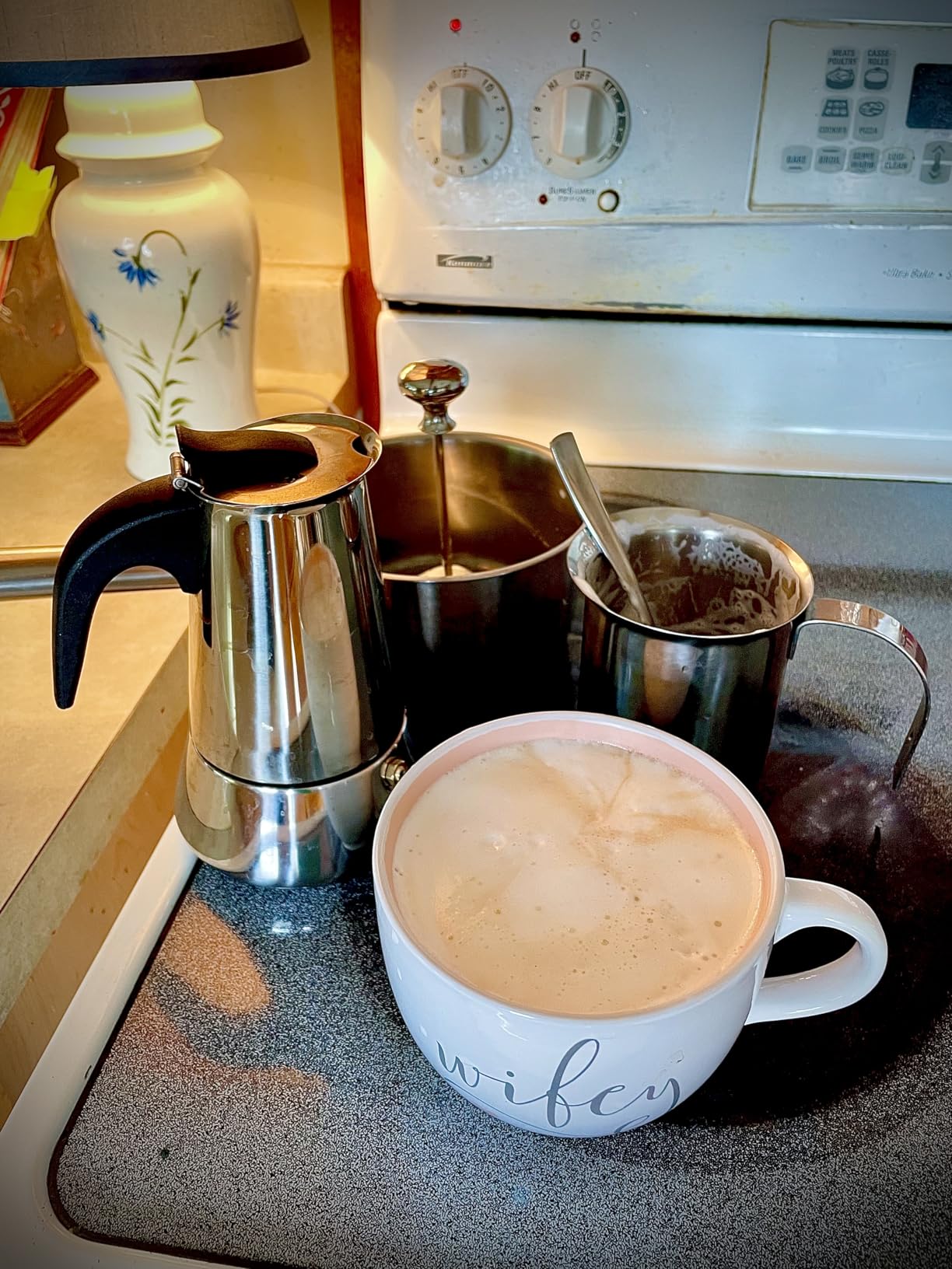 Bellemain Milk Frother Handheld, Thick, Creamy Milk Foam Maker, Warm & Cold Milk Foamer | Stainless Steel Hand Held Frother for Coffee, Latte, Cappuccino, Frappe, Matcha, Hot Chocolate, 14 oz. customer photo 1