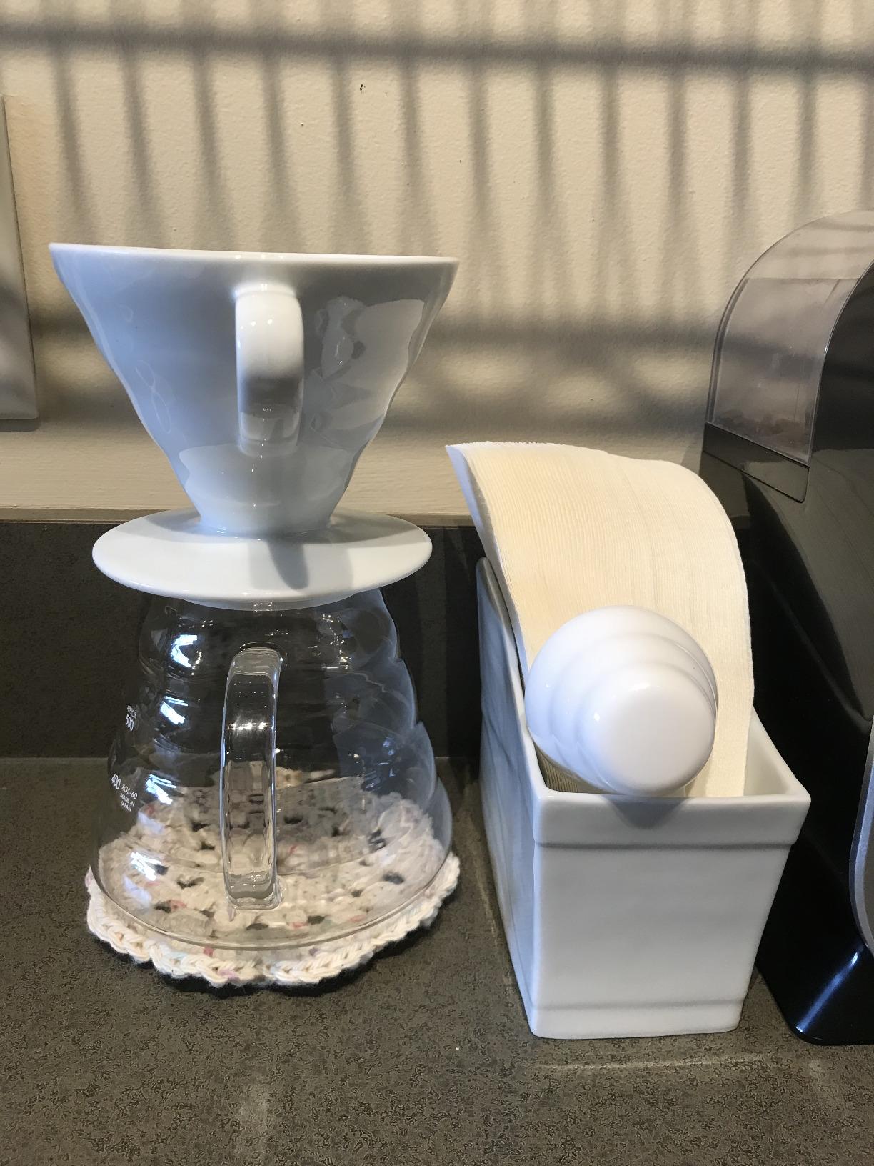 Hario V60 Coffee Pour Over Kit Bundle Set - Ceramic Dripper, Range Server Glass Pot, Measuring Spoon, and 100 Count Package of Hario 02W Coffee Filters customer photo 1