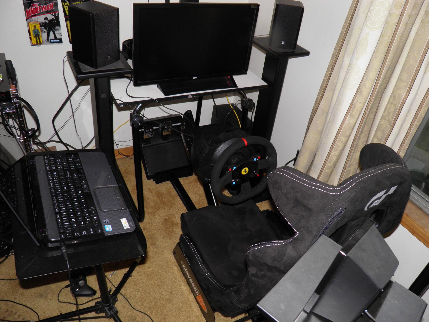 Thrustmaster T300 Force Feedback Ferrari Integral RW Alcantara Edition Racing Wheel (compatible with PS5, PS5 Pro, PS4 & PC) customer photo 1
