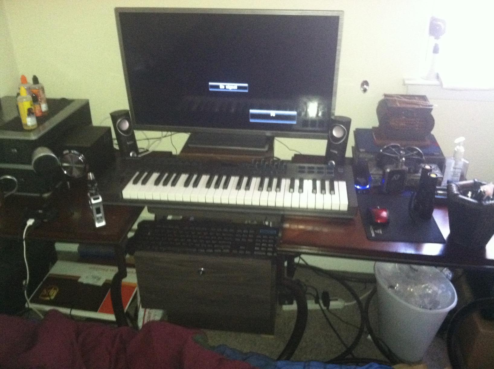 Nektar Impact LX49+ USB MIDI Controller Keyboard with Nektar DAW Integration, Dark Grey customer photo 2