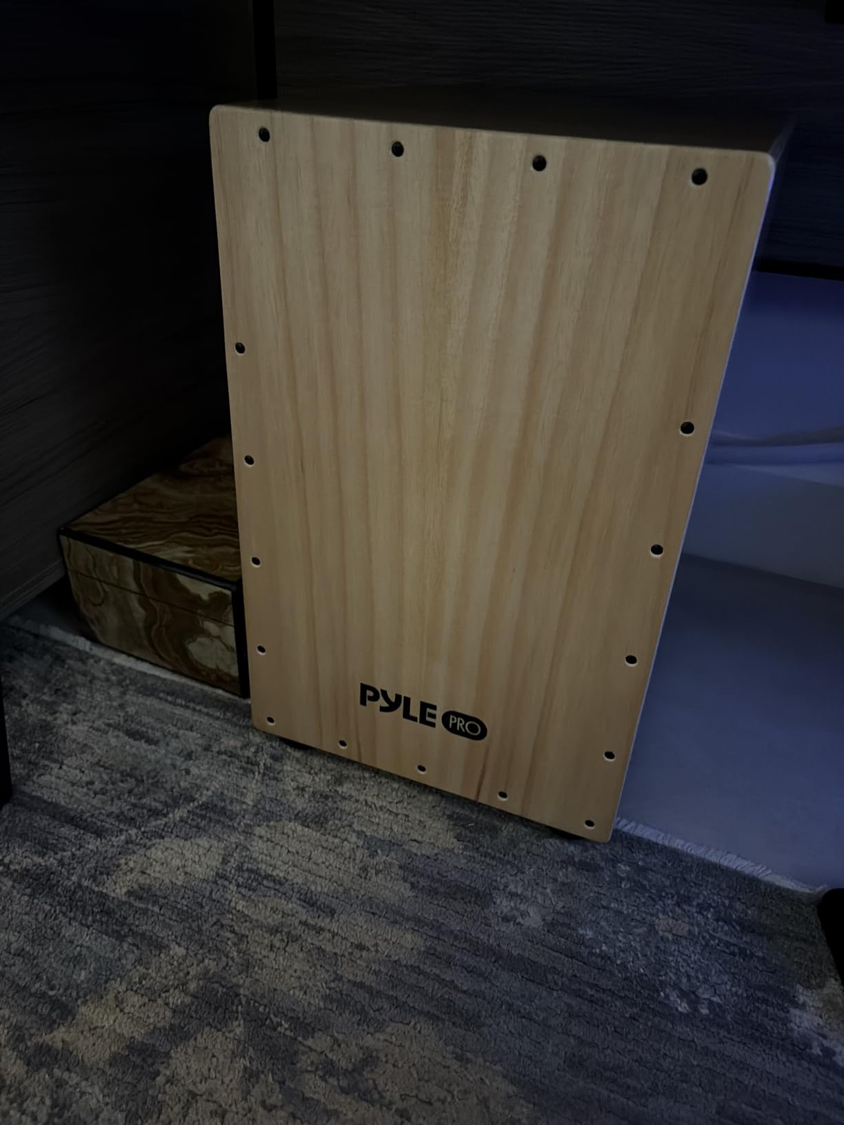 Pyle Jam - Wooden Cajon - Handcrafted Stringed Lightweight Percussion Box With Internal Guitar Strings, Rubber Capped Feet customer photo 1