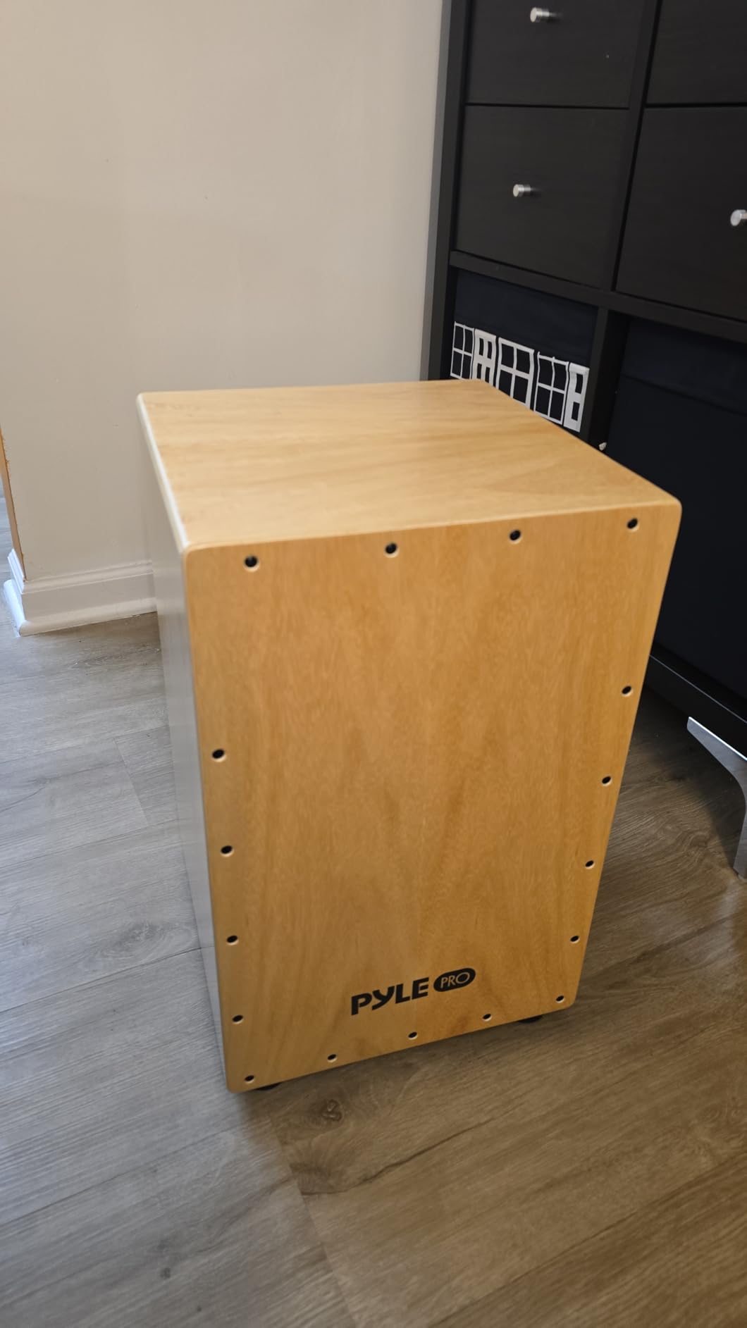 Pyle Jam - Wooden Cajon - Handcrafted Stringed Lightweight Percussion Box With Internal Guitar Strings, Rubber Capped Feet customer photo 2
