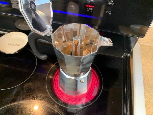 Bellemain Stovetop Espresso Maker | Italian Moka Pot Espresso Maker, Classic Aluminum Design Mocha Pot for Home Brewing & Camping | Easy to Use & Clean - 6-Cup, Silver customer photo 2