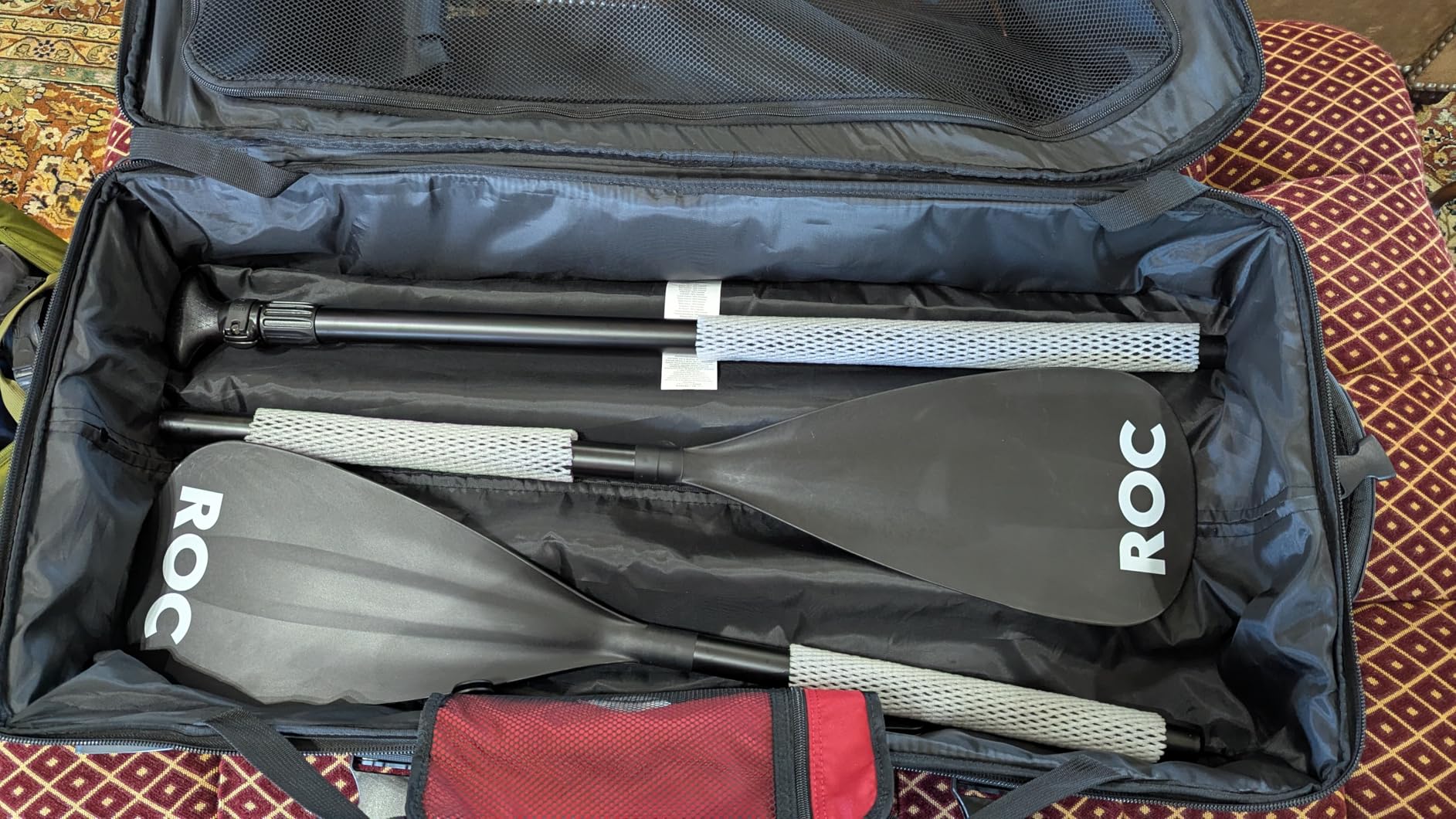 Amazon Basics 35-Inch Large Rolling Duffel Bag for Travel with Wheels and Handle, Durable Ripstop Polyester, 2 Layers of Space, Multiple Interior and Exterior Pockets, Blue customer photo 1