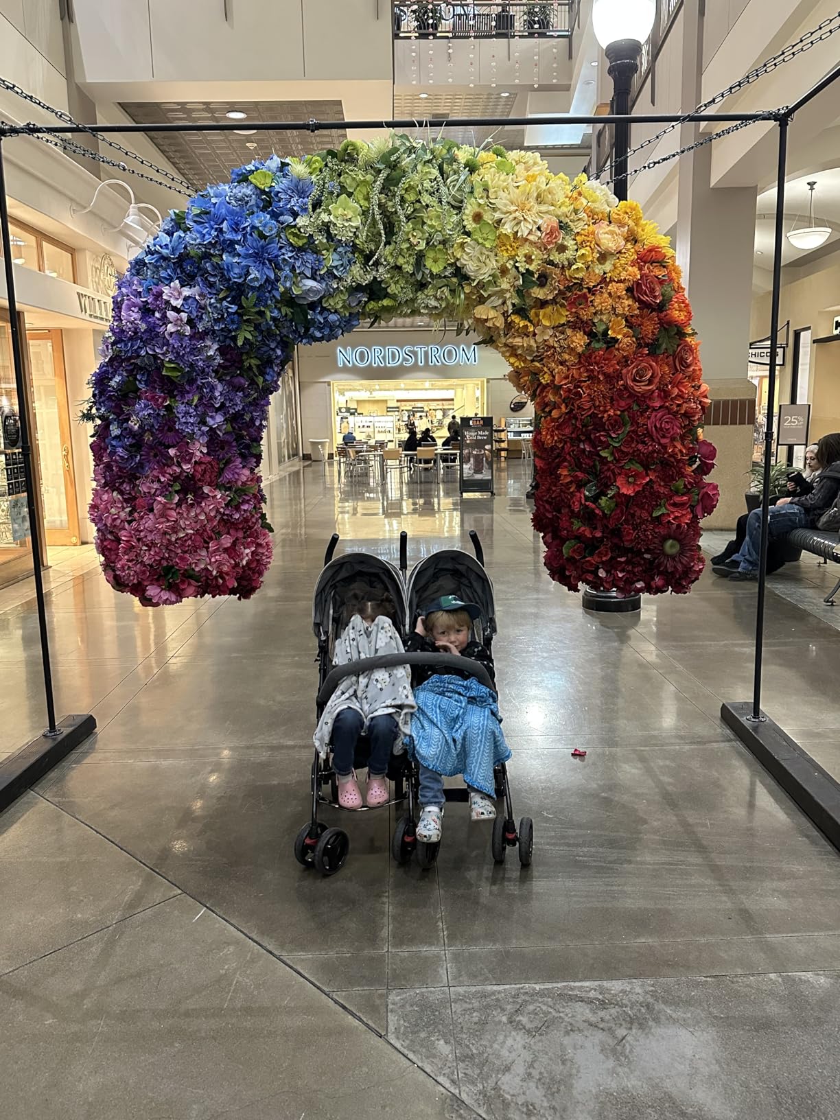 Dream On Me Volgo Twin Baby Stroller, Lightweight Side-by-Side Double Umbrella Stroller with Adjustable Canopy, 5-Point Harness, Storage Basket & Travel-Friendly Fold customer photo 1