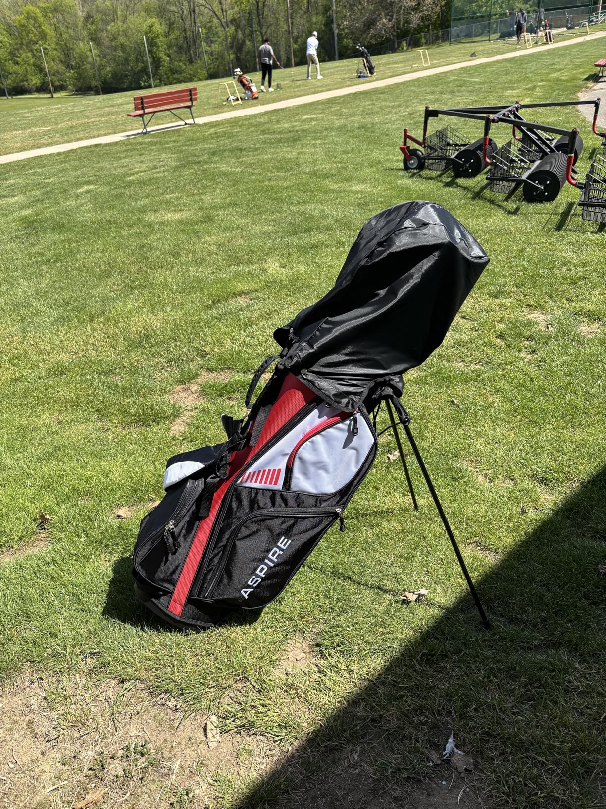 Aspire XD1 Senior Men's 14-Piece Golf Set - 460cc Titanium Driver, Wood, Hybrid, 6-PW Irons, Putter, Stand Bag customer photo 1