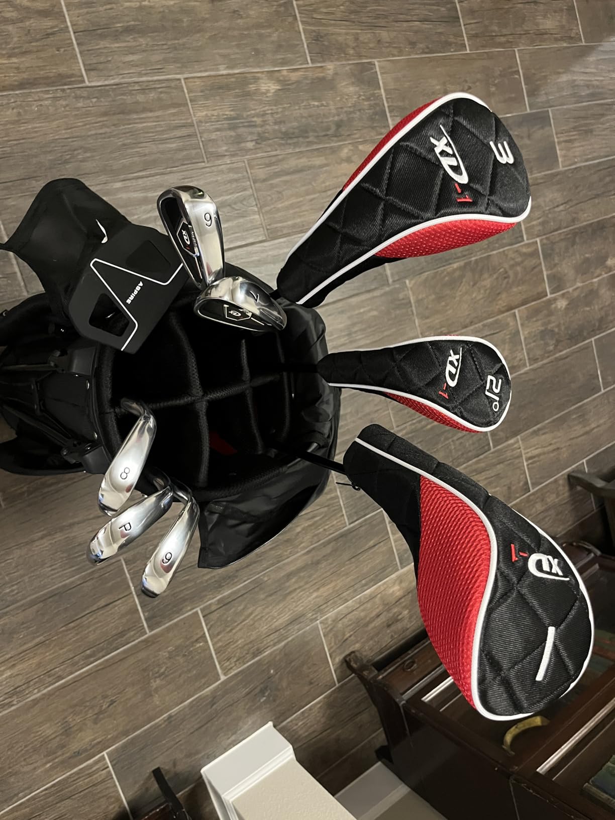 Aspire XD1 Senior Men's 14-Piece Golf Set - 460cc Titanium Driver, Wood, Hybrid, 6-PW Irons, Putter, Stand Bag customer photo 2