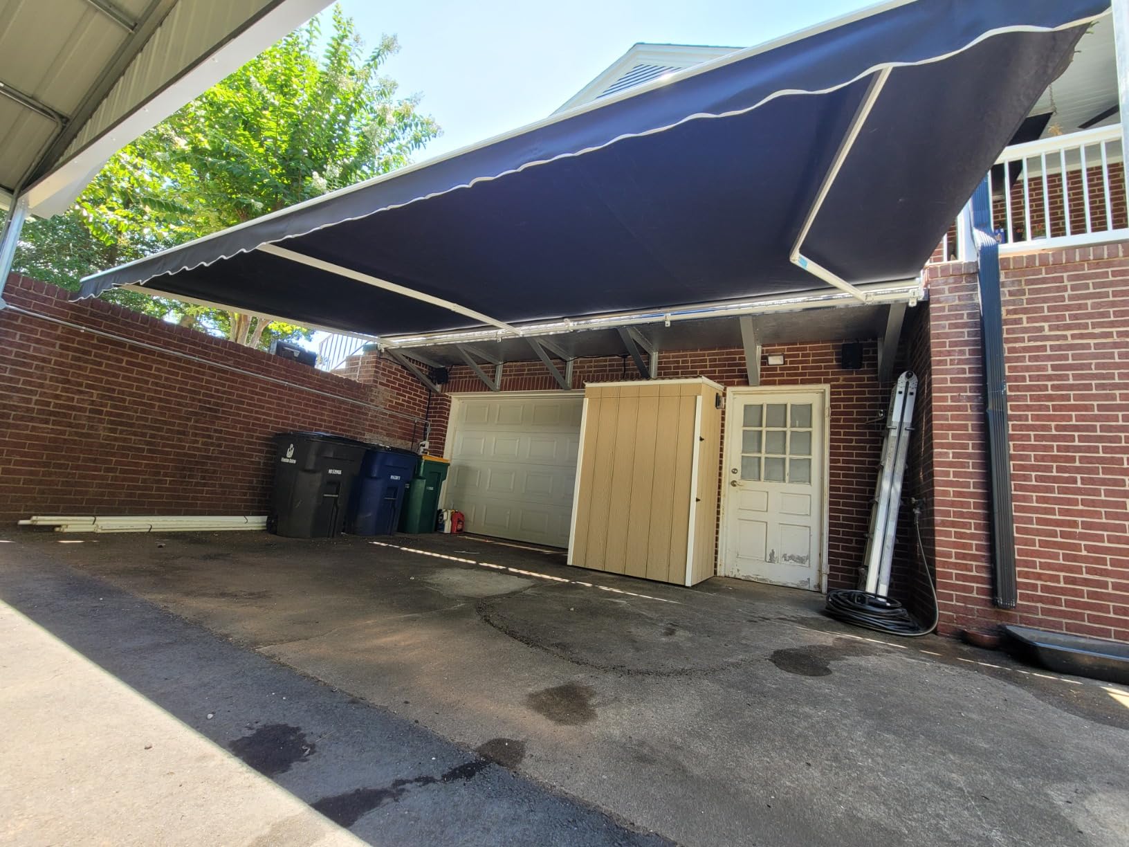 ALEKO 20x10 ft Electric Retractable Patio Awning, Remote Control Motorized & Manual Crank, Outdoor Shade Canopy with UV-Resistant Fabric - White Frame, Gray customer photo 2