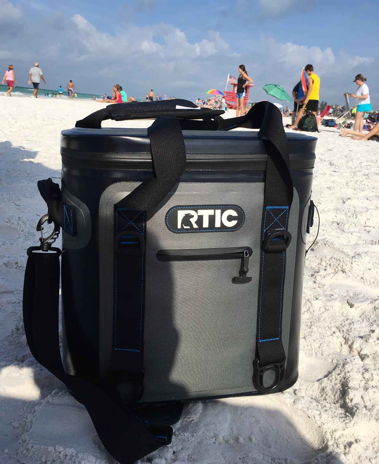 RTIC Ultra-Tough Soft Cooler 20 Can, Insulated Bag Portable Ice Chest customer photo 1