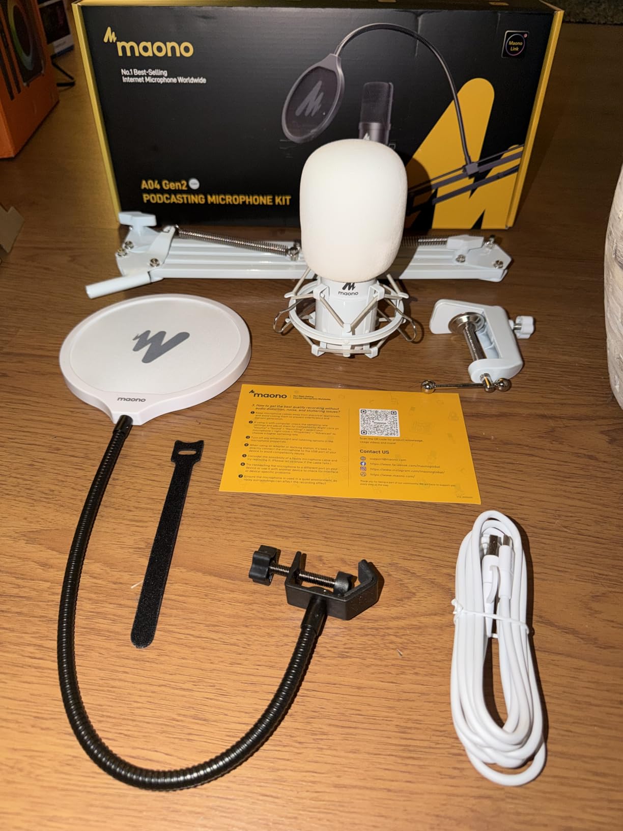 MAONO A04 USB Microphone, 192kHz/24Bit Condenser Mic Kit for PC Podcast | Plug & Play Computer Cardioid Metal Mic with Pro Sound Chipset for Recording, Gaming, Content Creation, Streaming, YouTube customer photo 2