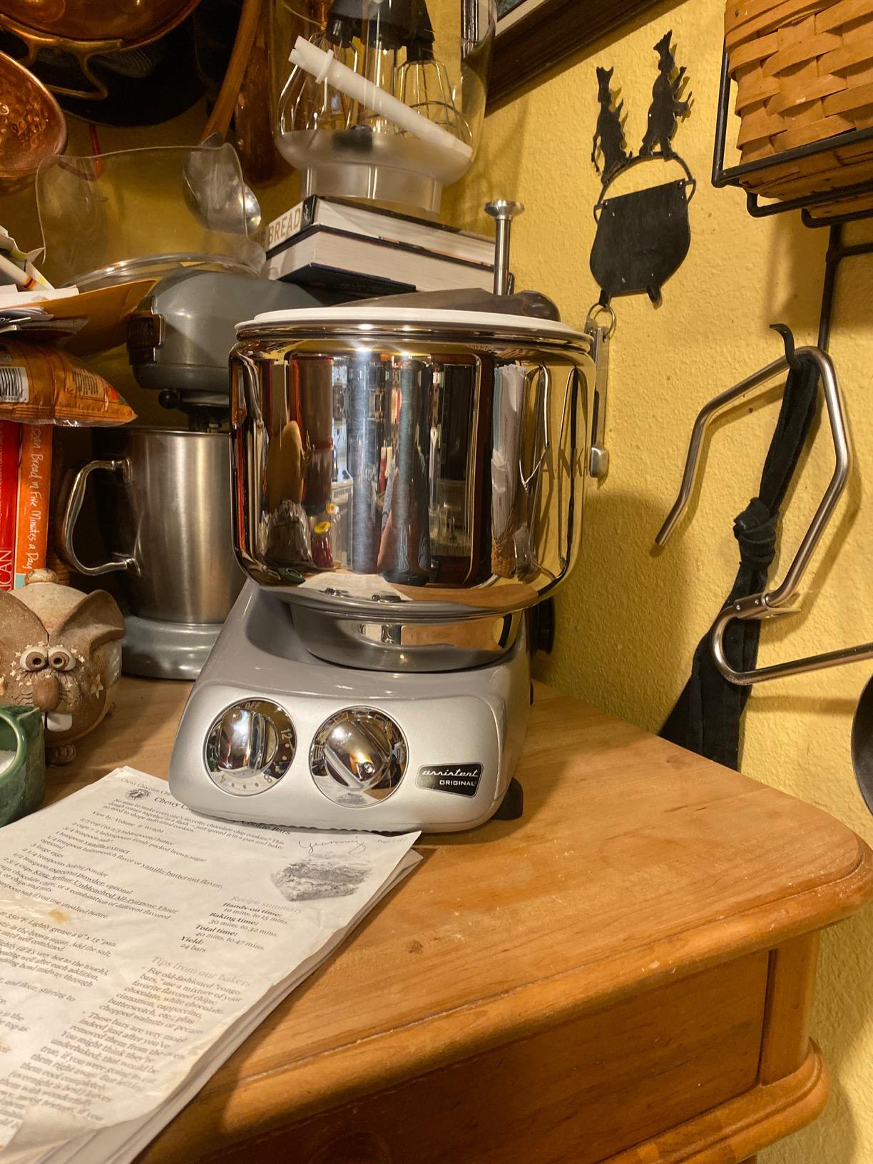 Ankarsrum Original Stand Mixer AKM6230, Jubilee Silver customer photo 1