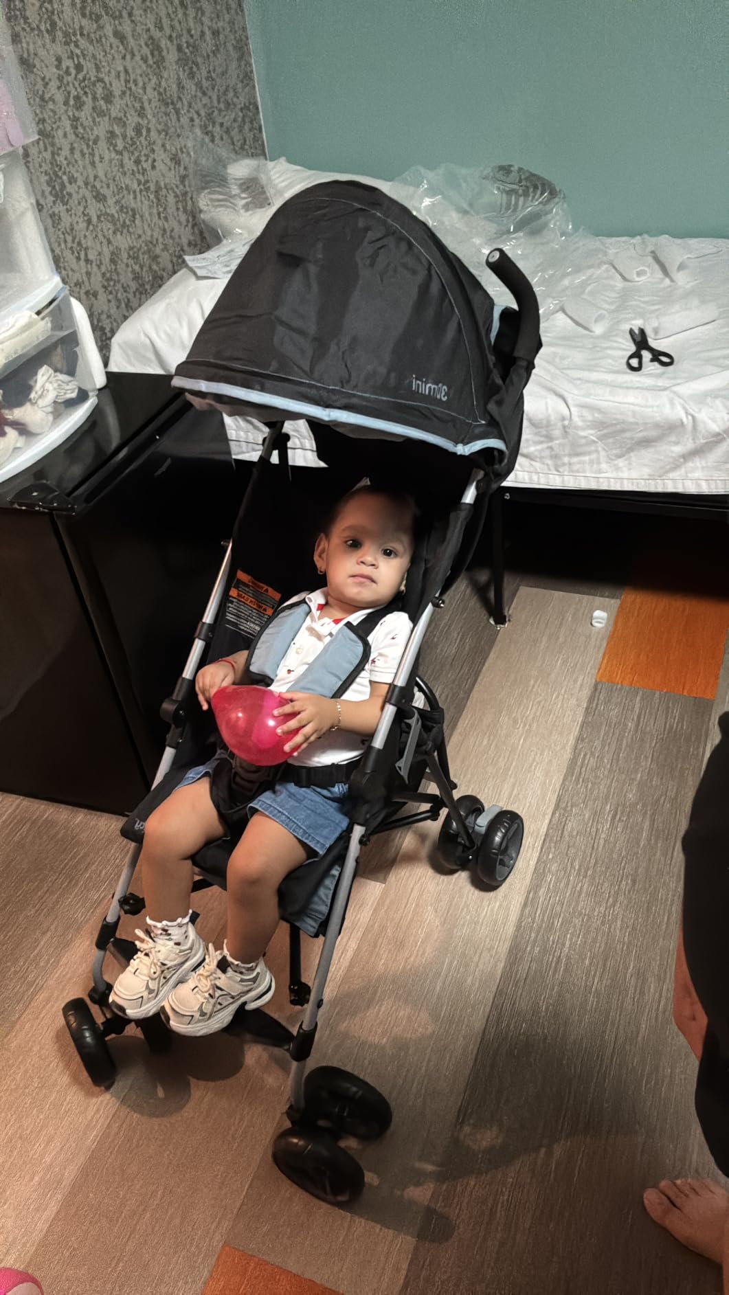 Ingenuity 3D Mini Convenience Stroller - Lightweight Stroller with Compact Fold, Multi-Position Recline, Canopy with Pop Out Sun Visor and More - Umbrella Stroller for Travel and More, Gray customer photo 2