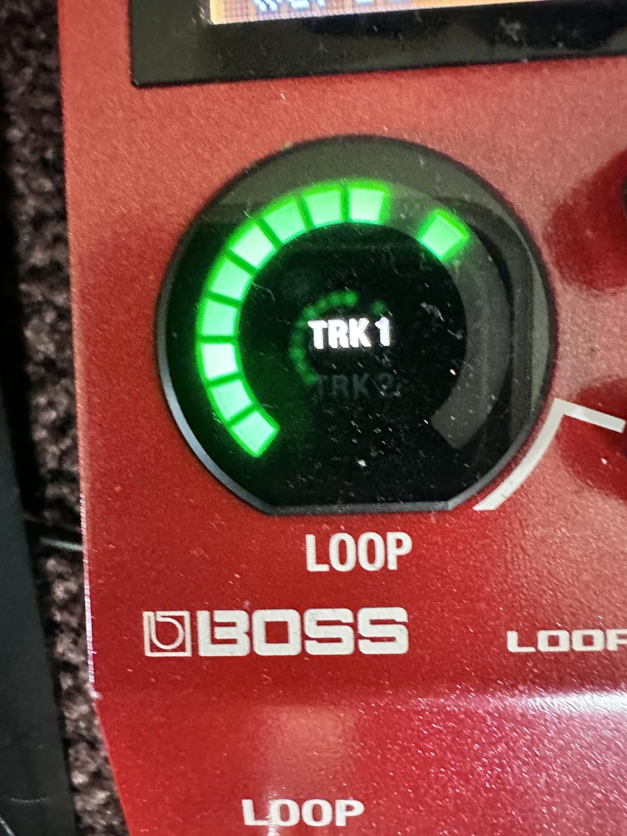 BOSS RC-10R Rhythm Loop Station | Song-Based Looping & Dynamic Rhythms in a Small Footprint | 280 Preset Styles | 16 Versatile Drum Kits | 2-Track Operation | Full MIDI I/O customer photo 2