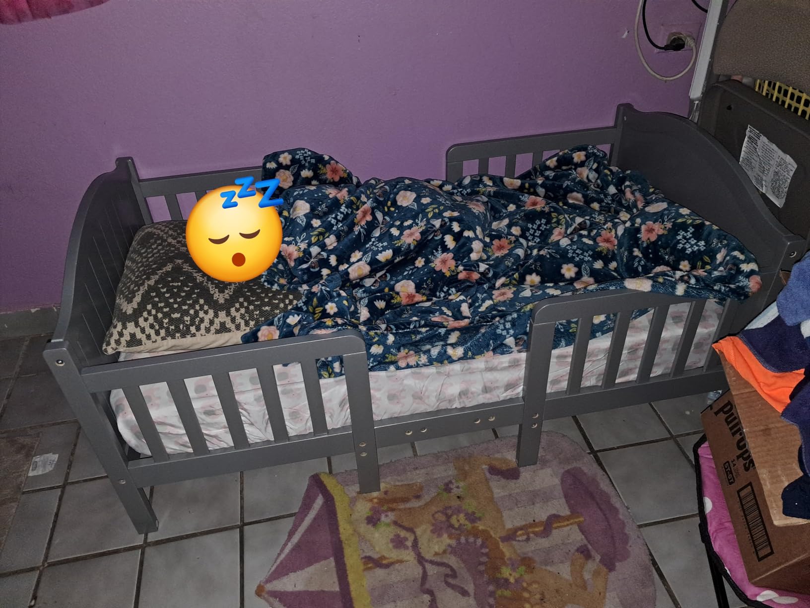 Dream On Me Portland 3-in-1 Convertible Toddler Bed, Converts to 2 Chairs & Table, Low Floor Design with 4 Safety Guard Rails, Baby Safety Alliance & Greenguard Gold Certified - Storm Grey customer photo 1