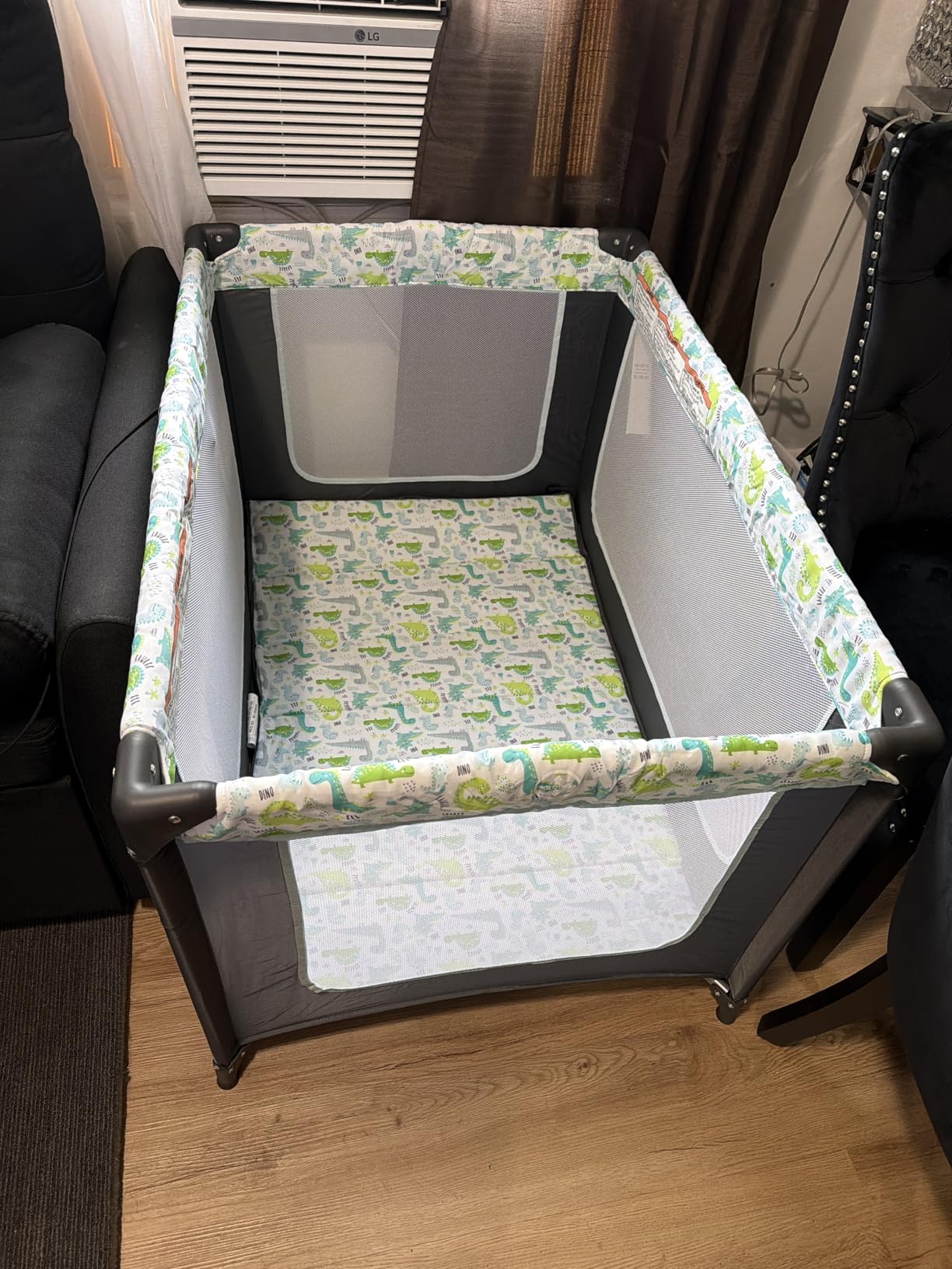 Dream On Me Zodiak Portable Playard, Compact for Travel, Carry Bag, Black customer photo 2