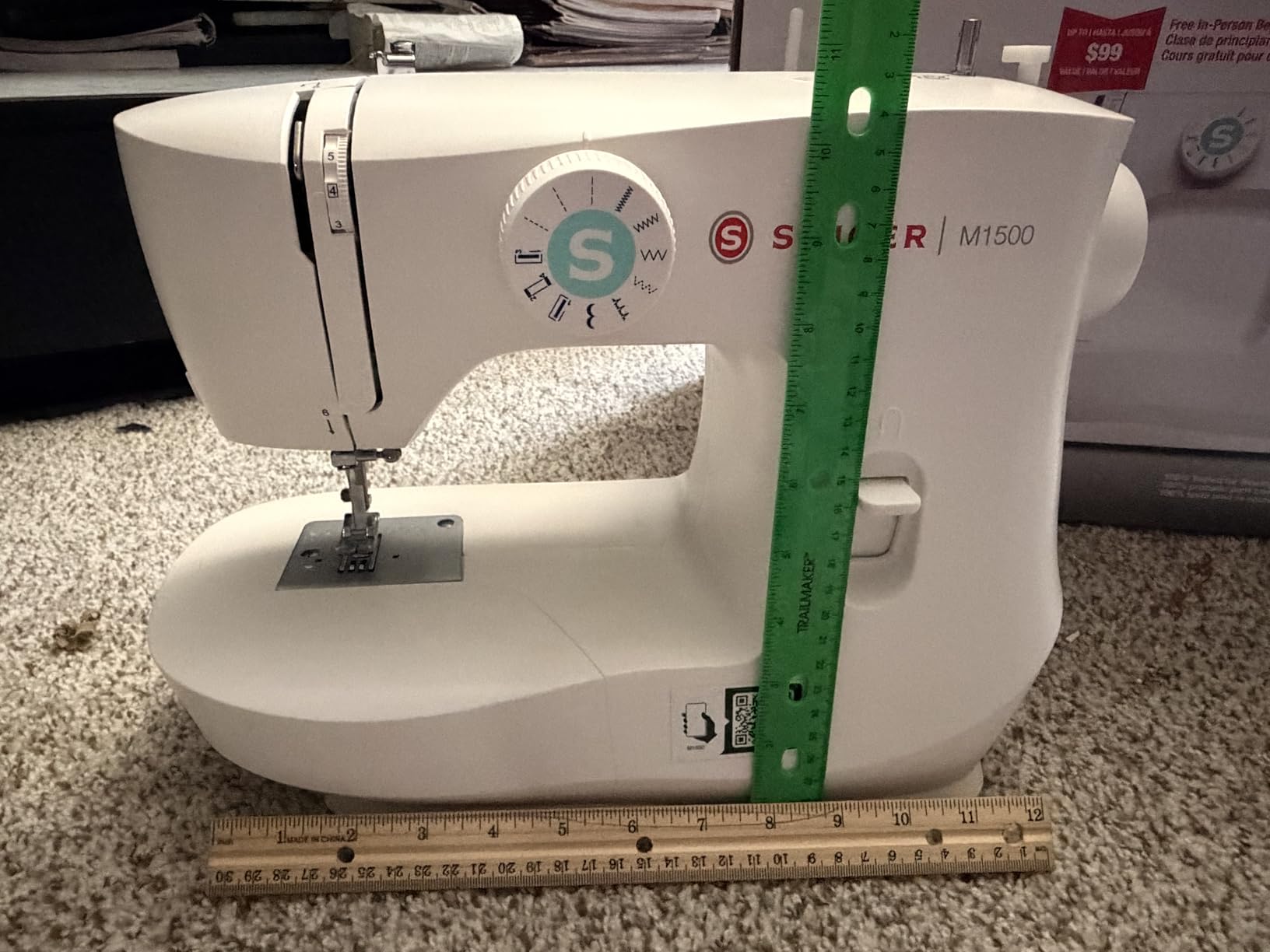 SINGER M1500 Sewing Machine +Accessory Kit | 6 Built-In Stitches Deliver 57 Stitch Applications | Lightweight & Portable | LED Light & 4-step Buttonhole | Great for Quilting, Crafts & Mending customer photo 2